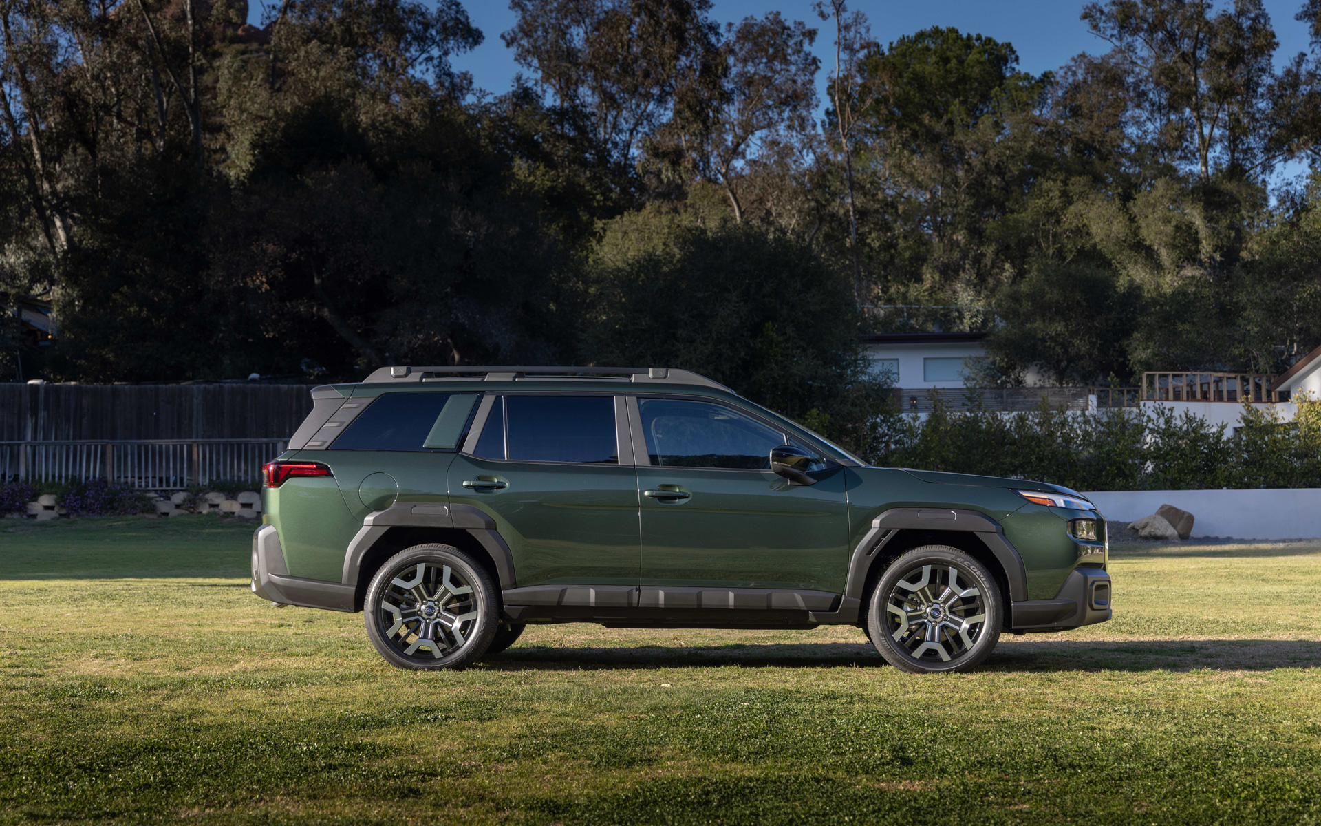 新型「アウトバック」