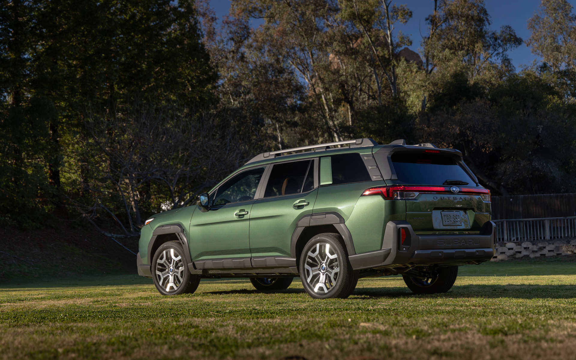 新型「アウトバック」