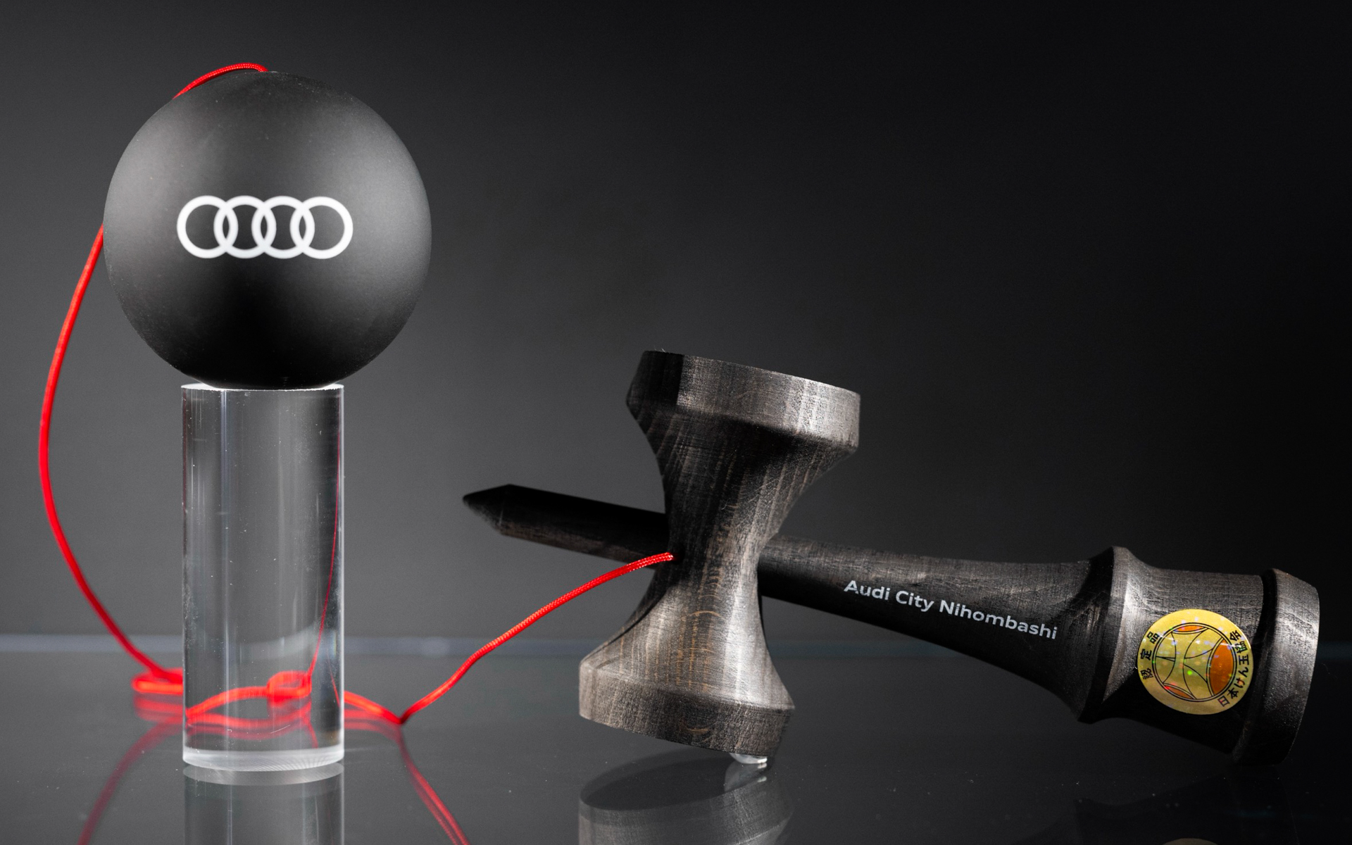 オリジナル限定アイテム第1弾のけん玉