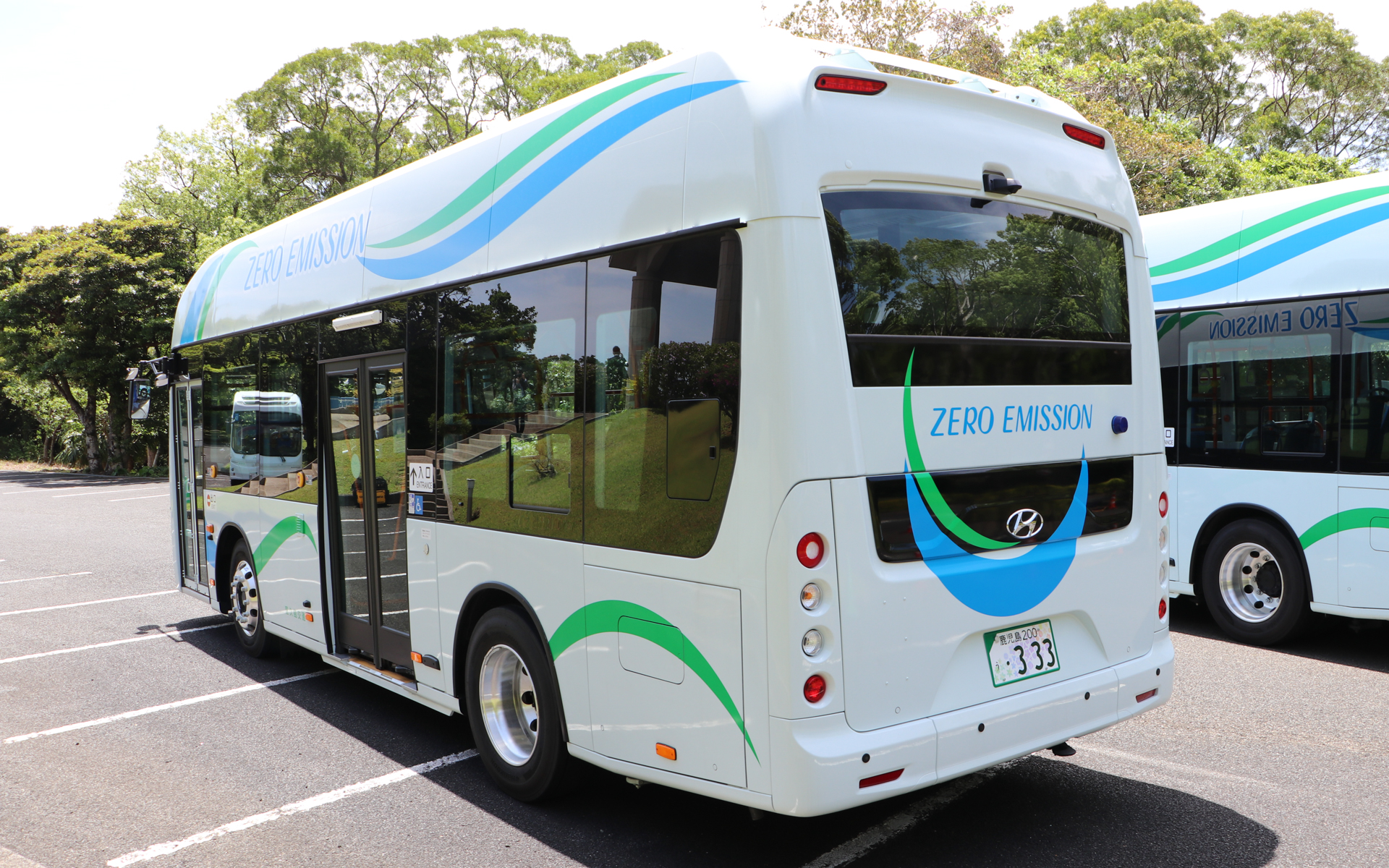 今回屋久島に導入されたヒョンデの新型EVバス「エレク シティ タウン」。5台が納車された