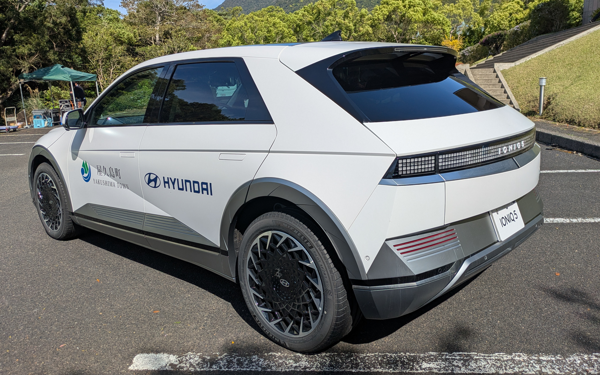 屋久島町に寄贈された「アイオニック5」