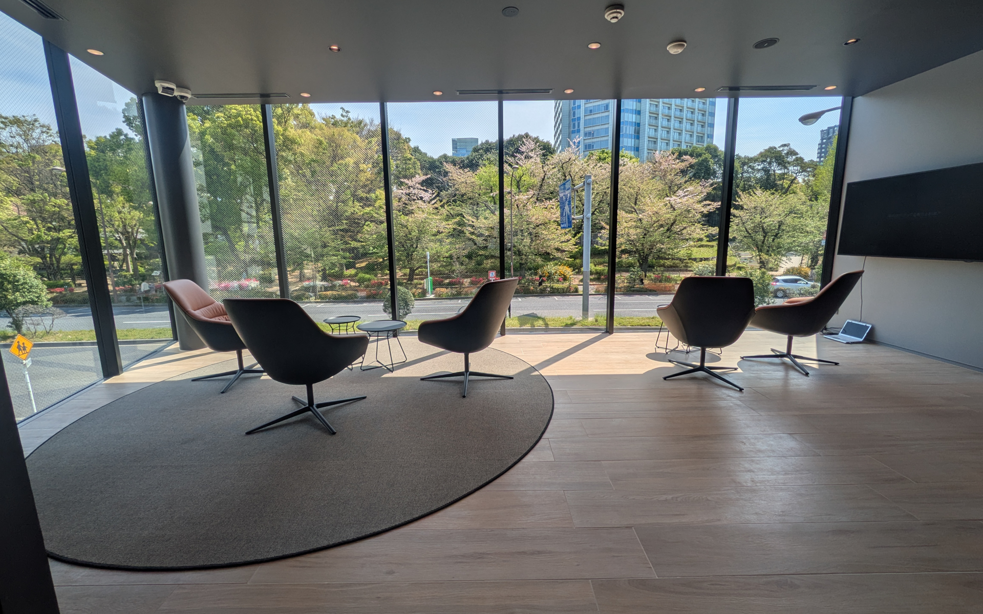 2階に併設されたe-tronラウンジ