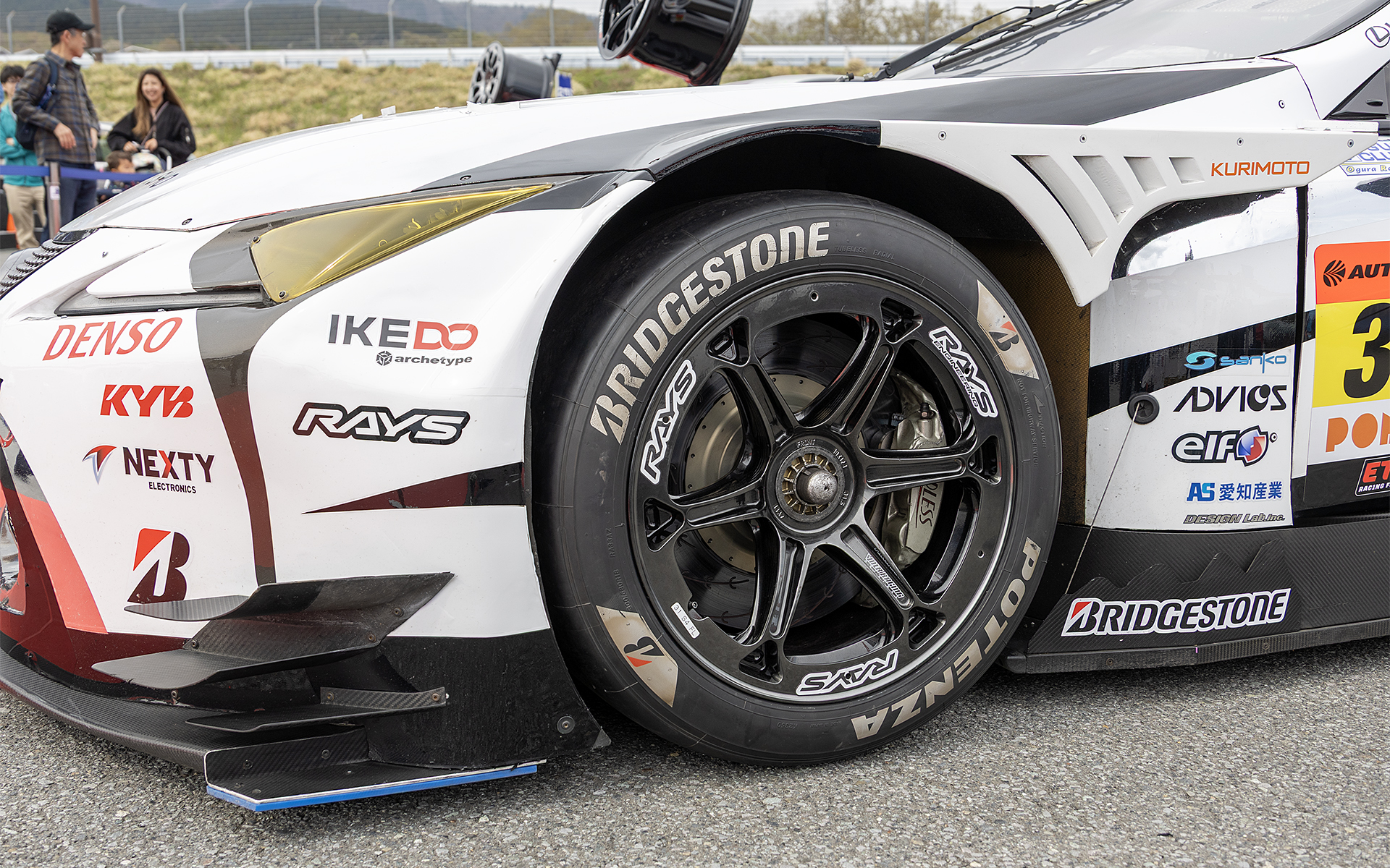 装着ホイールはRRW-GT500 AF22