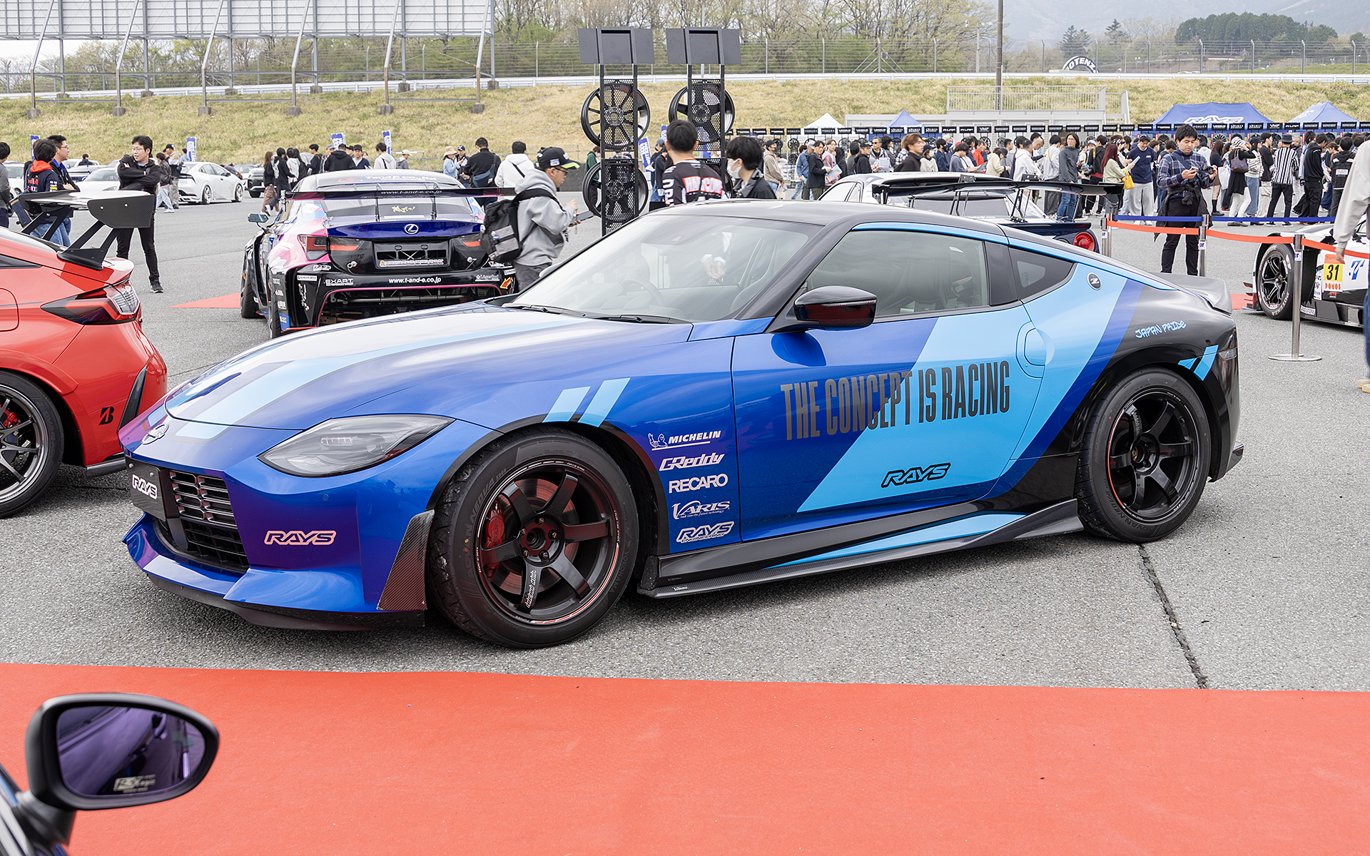 レイズデモカー。日産 フェアレディZ。TE37S-PLUS TIMEATTACK