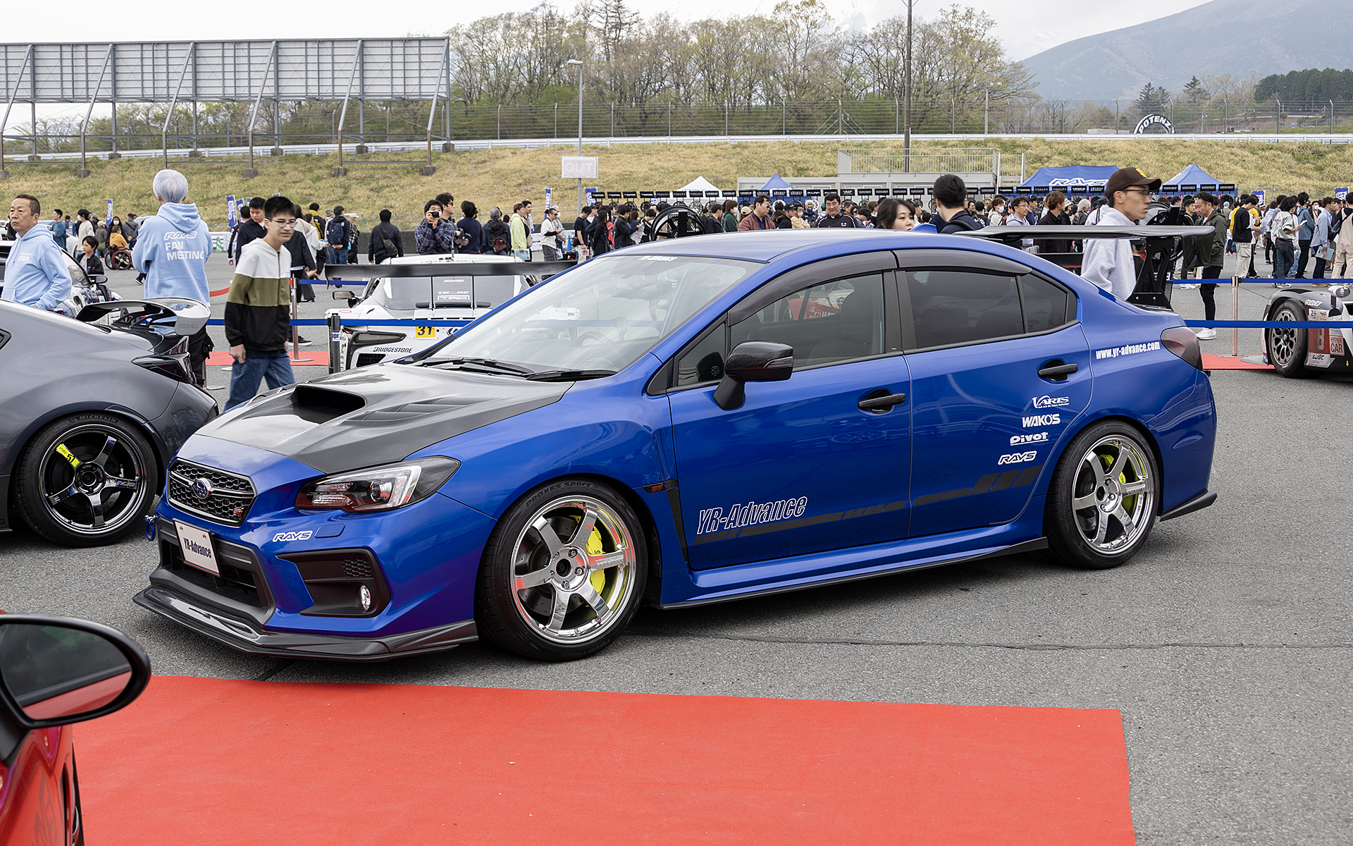 YRアドバンスデモカー。スバル WRX STI。 TE37 SAGA S-PLUS BUFF