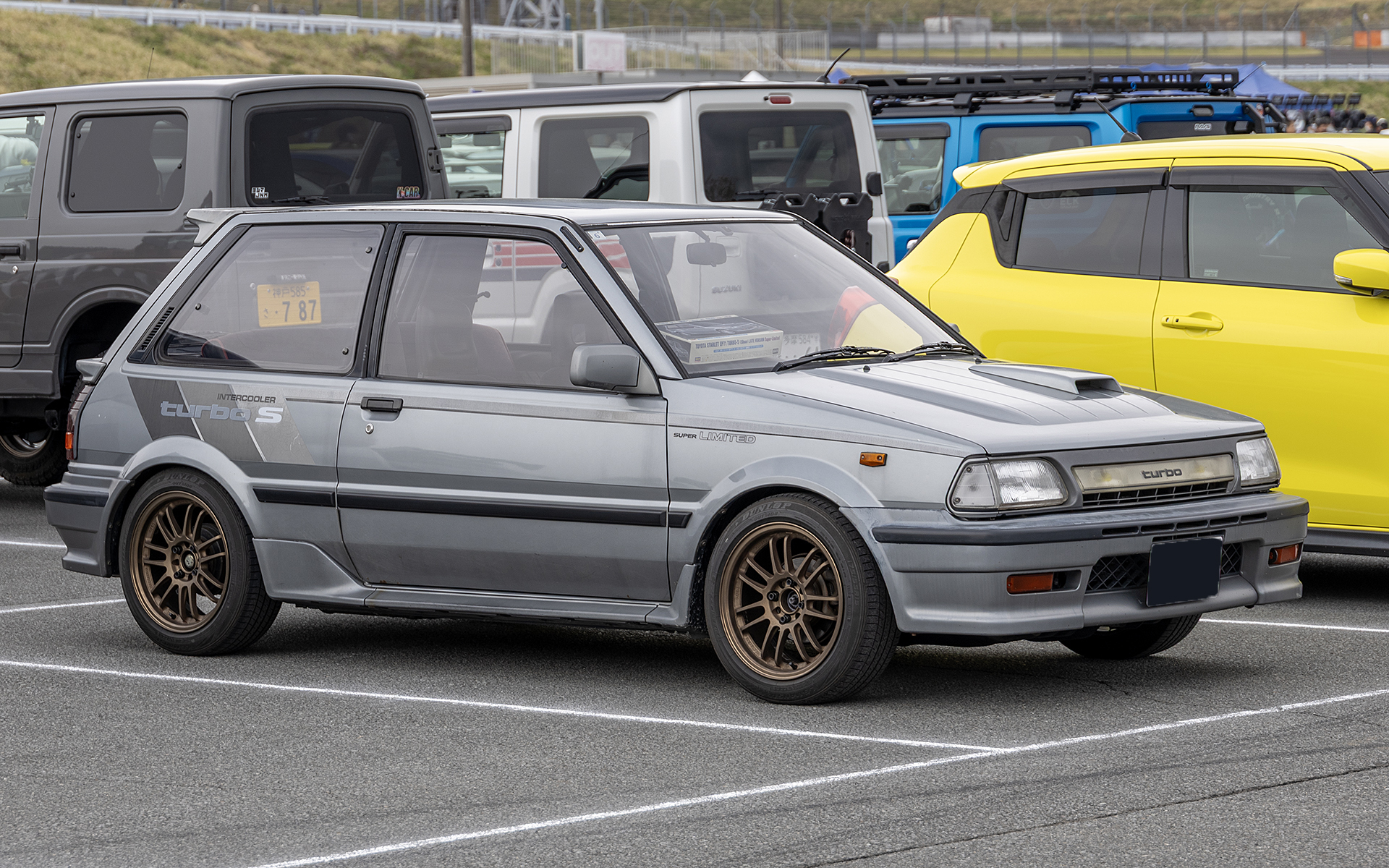 トヨタ「スターレット」