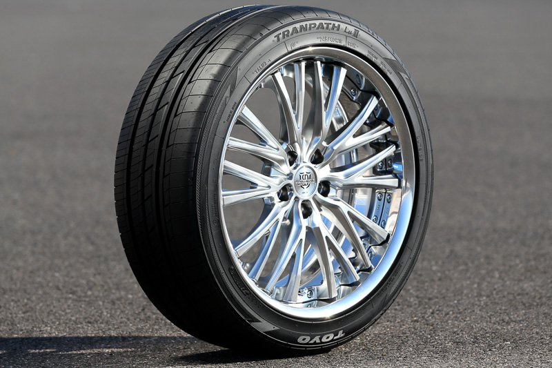 TOYO TIRE トランパス LuII