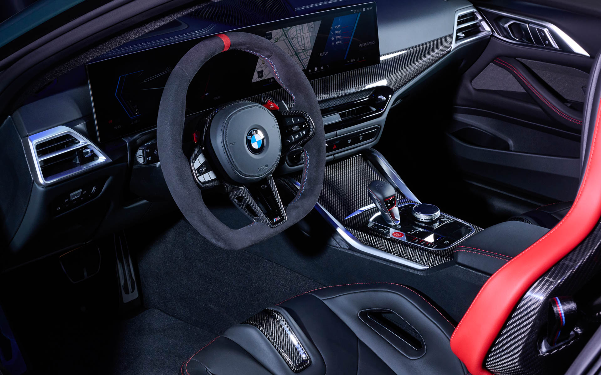 M4 Edition Nürburgringのインテリア