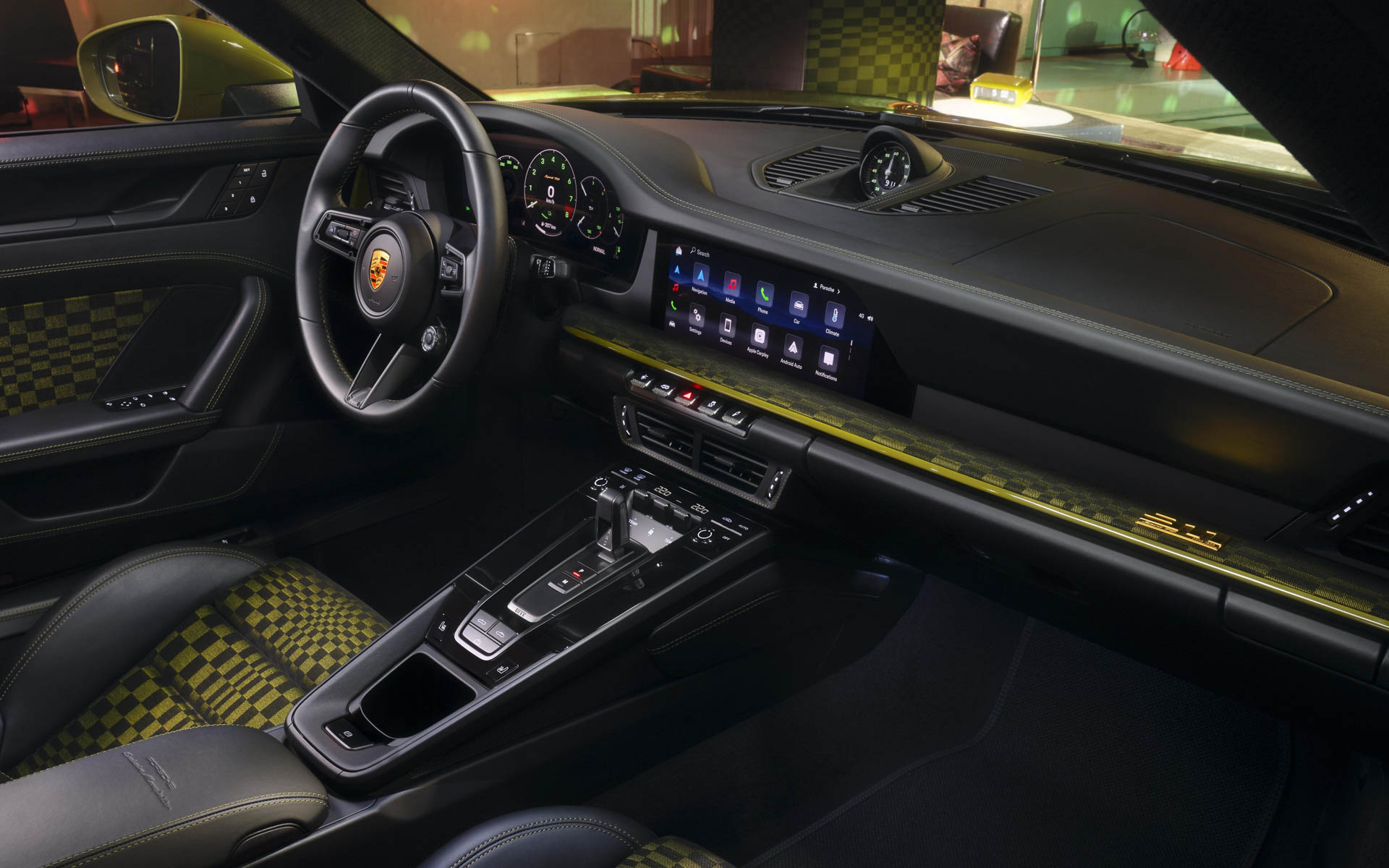 911 スピリット 70のインテリア