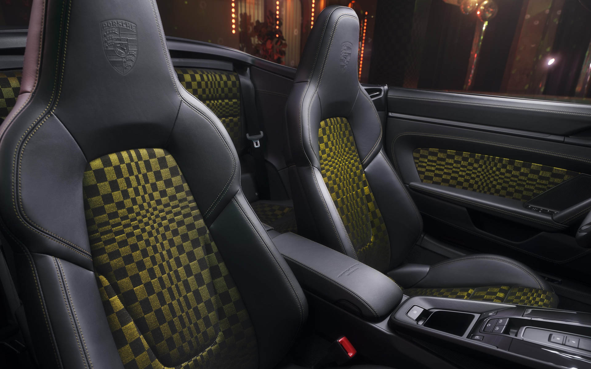 911 スピリット 70のインテリア