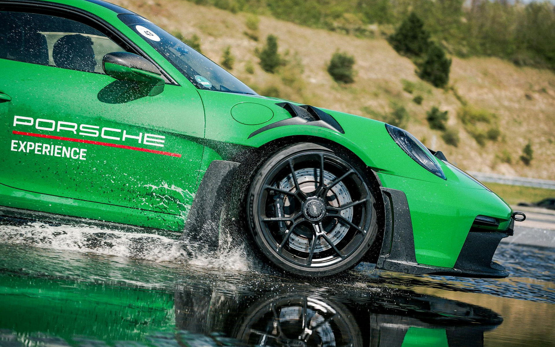 「ポルシェ トラック エクスペリエンス 2.0」の予約受付開始