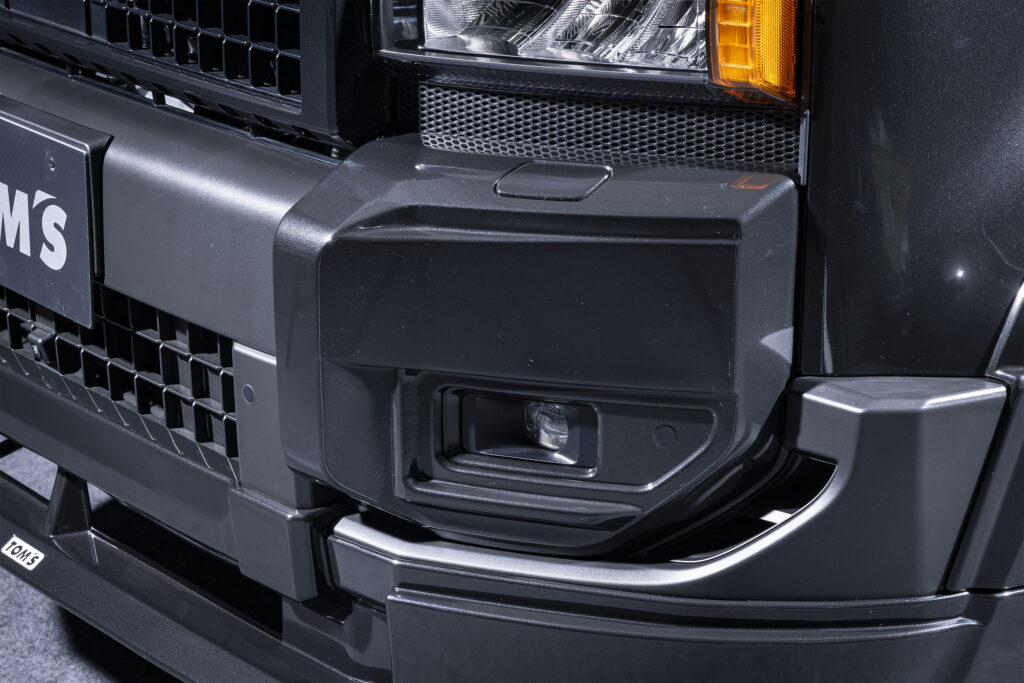 サイドバンパーガーニッシュ