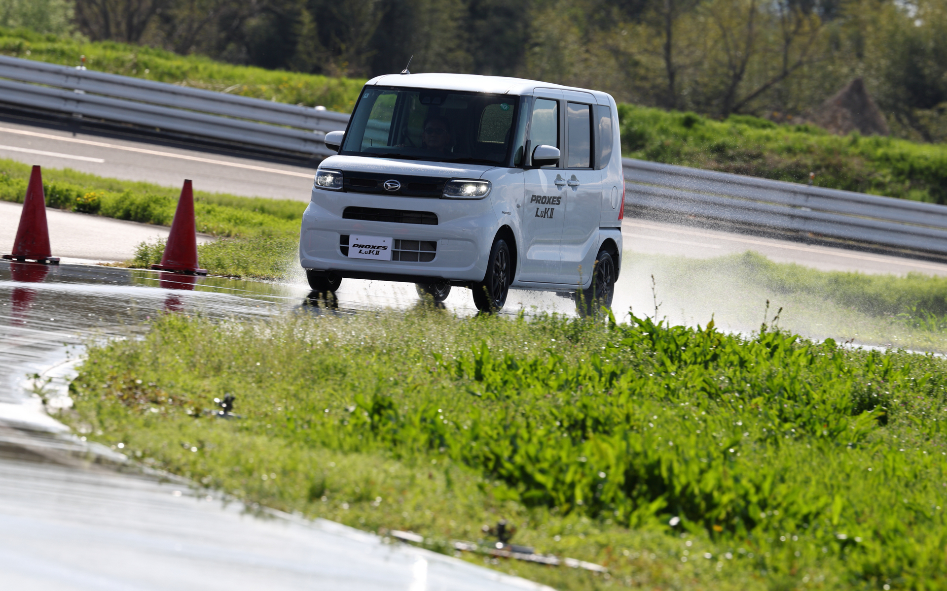 グリップ感も高く、ウェット路面でも安定して走れた