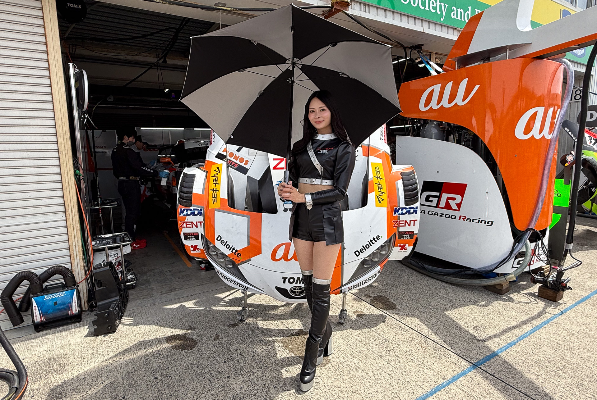 2025年シーズンは、「アサヒドライゼロアンバサダー」として桐生もえこさんがサーキットに登場する