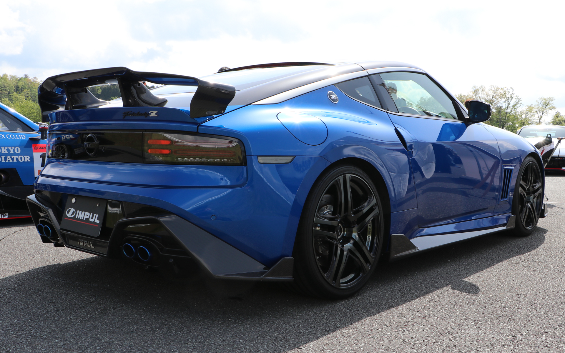 <a href="https://www.impul.co.jp/" class="n" target="_blank">ホシノインパル</a>のデモカー（RZ34型）