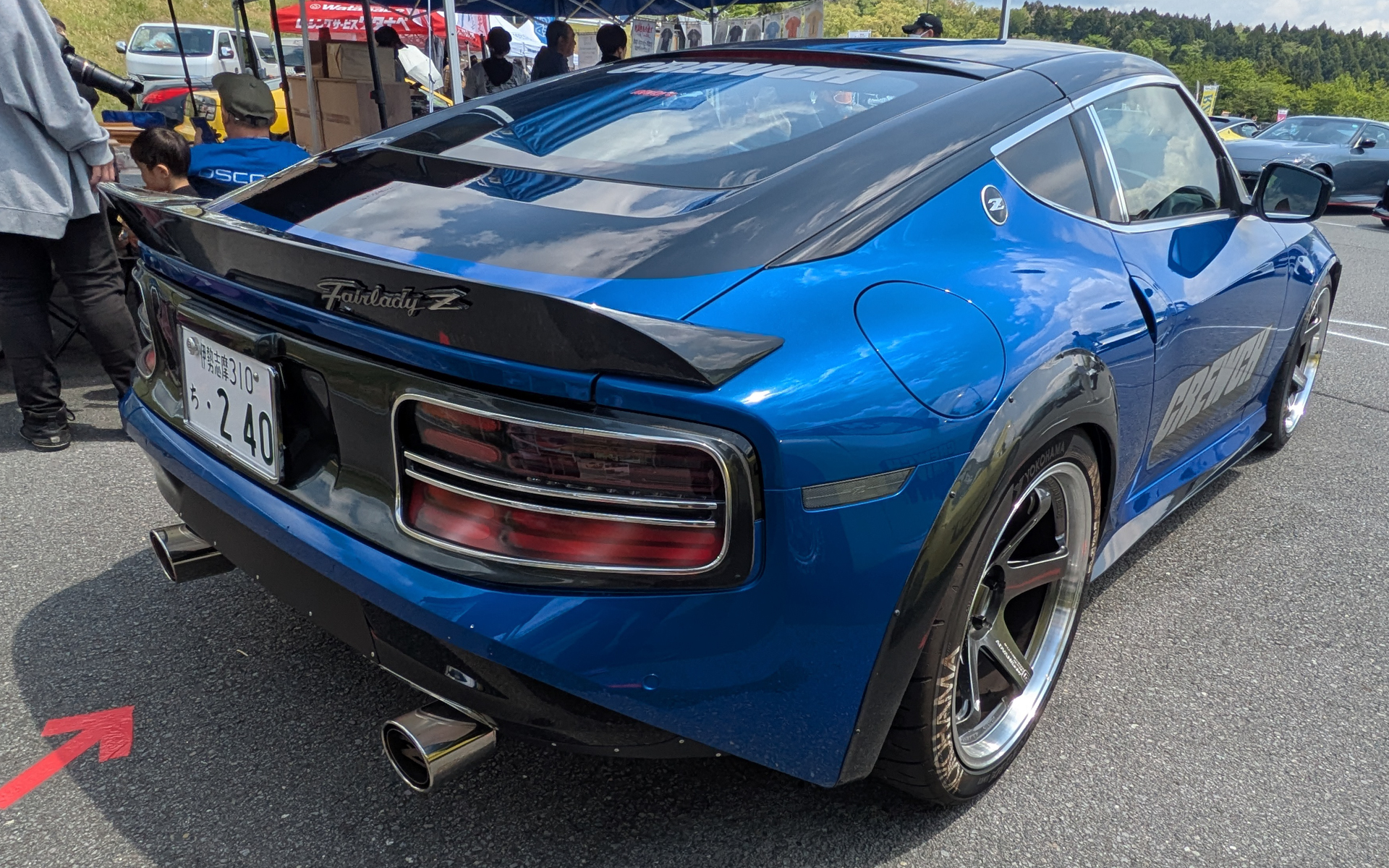 Gノーズ風に仕上げたクルウチのデモカー（RZ34型）