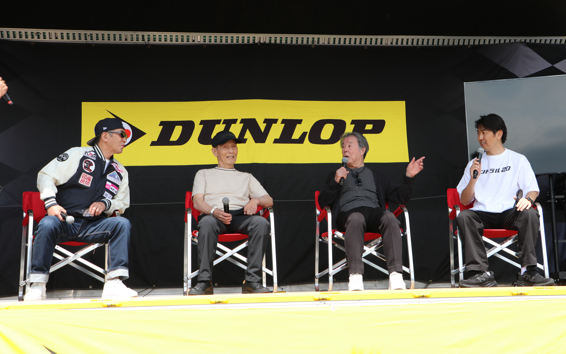 左から桑島正美氏（74歳）、北野元氏（84歳）、星野一義氏（77歳）、柳田真孝氏（45歳）