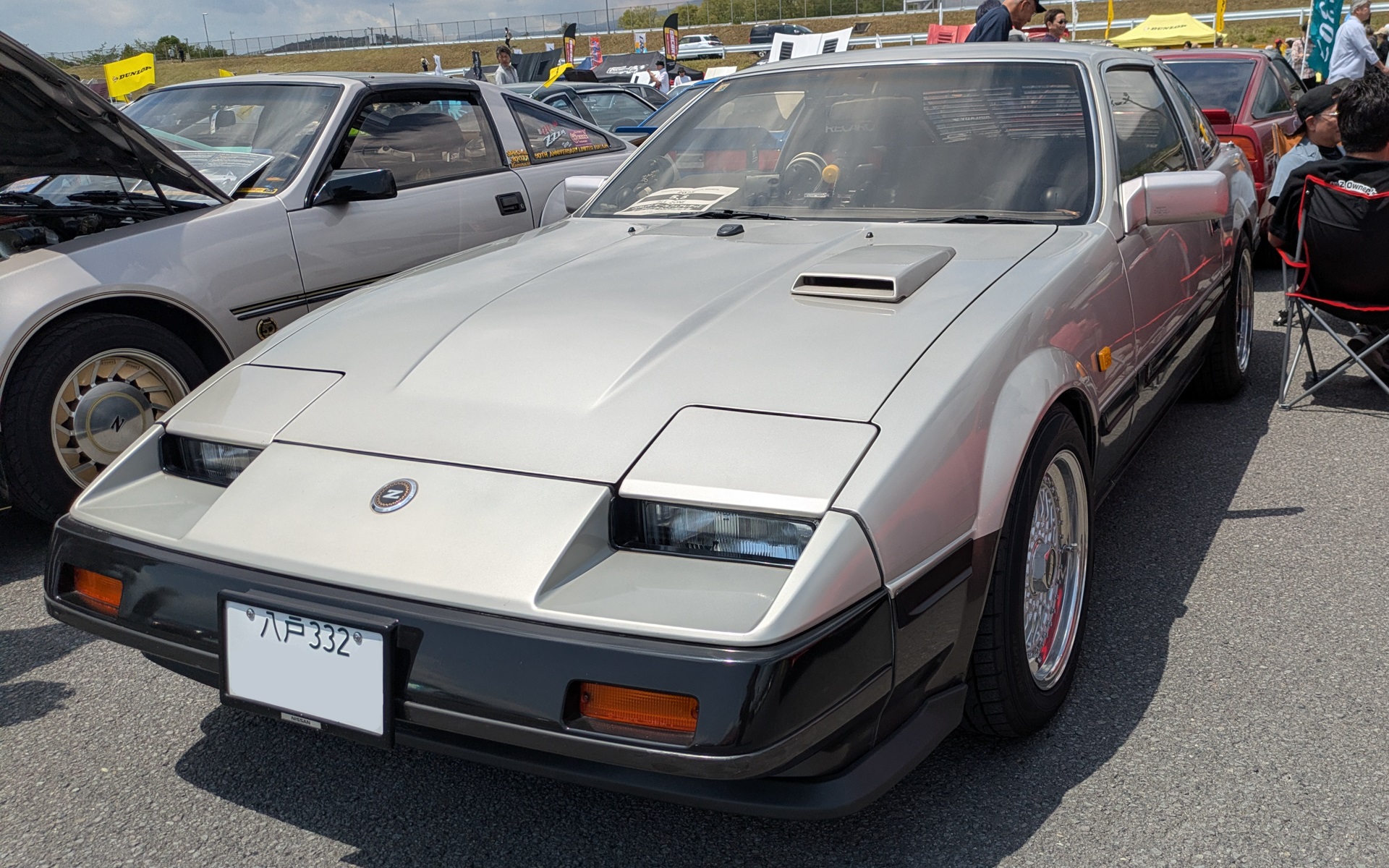 会場には全国各地からフェアレディZオーナーが足を運んでいた