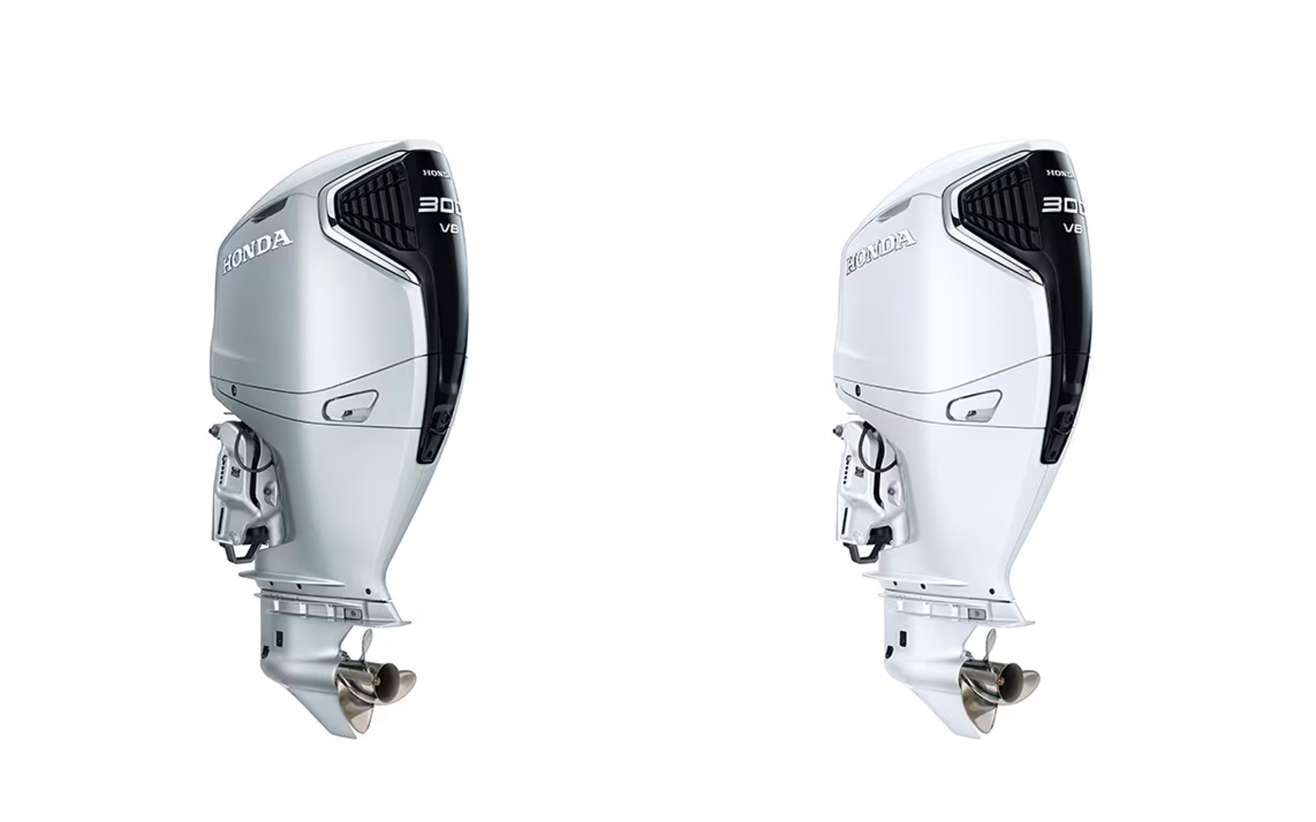 新型大型船外機「BF300」：アクアマリンシルバーメタリック（左）、グランプリホワイト（右）