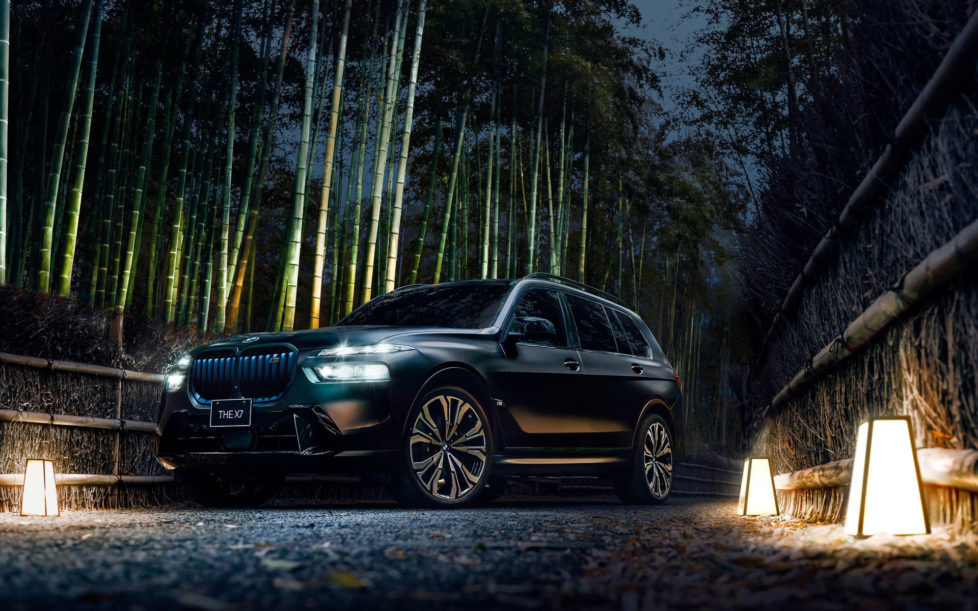 日本専用限定車「X7 BLACK-α」