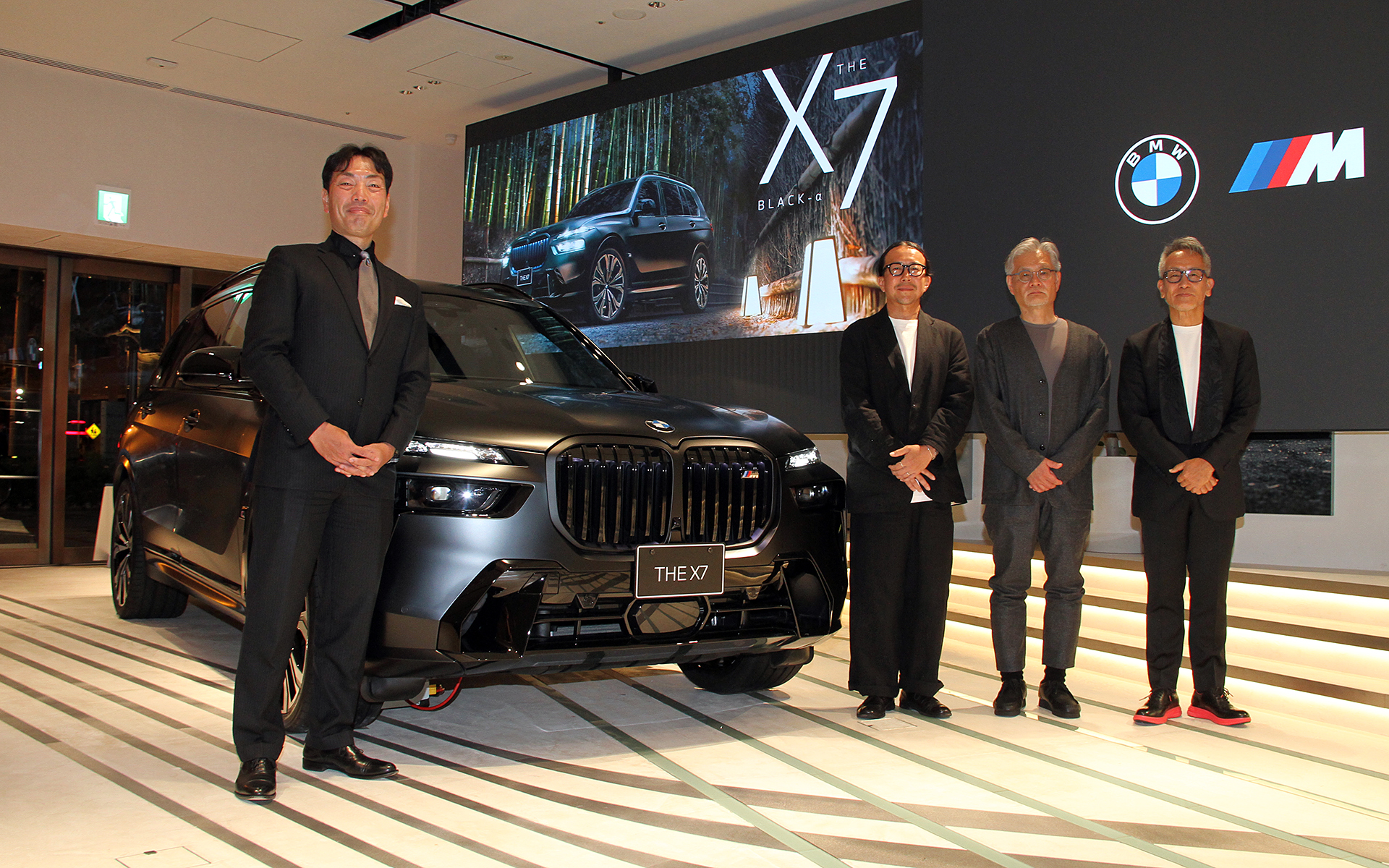 「X7 BLACK-α」についてのトークショー形式の製品説明会を開催