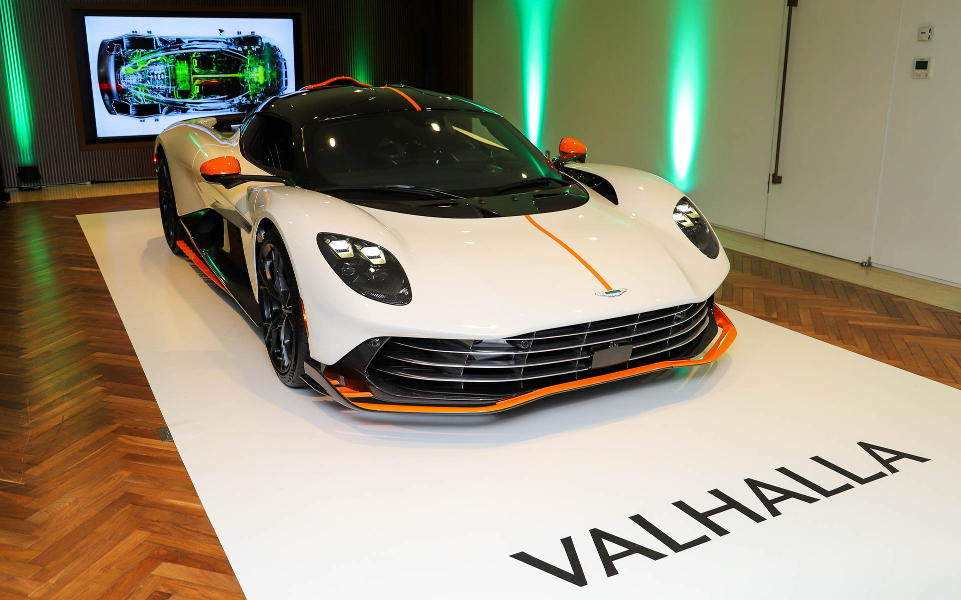 アストンマーティン「ヴァルハラ」