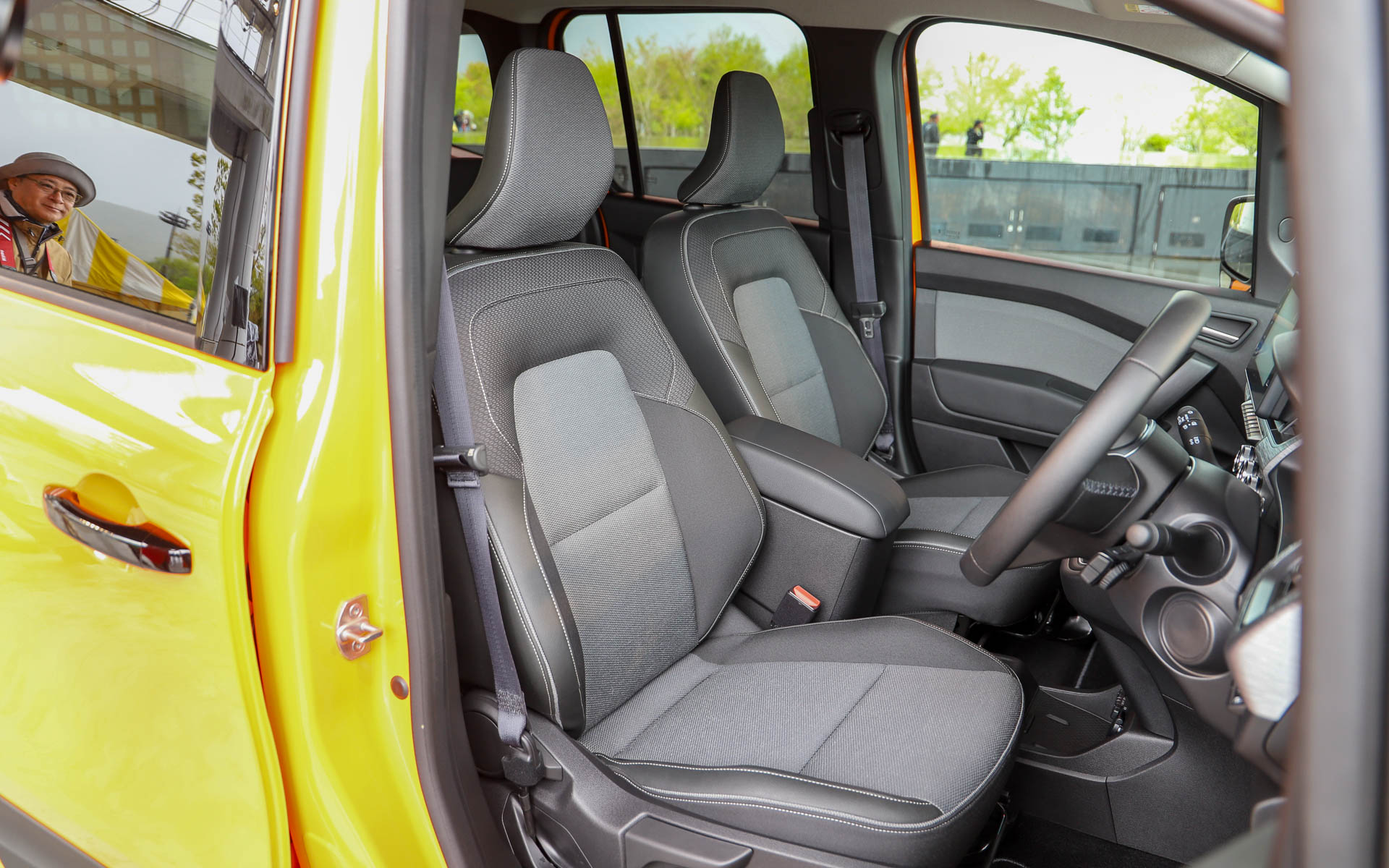 フロントシート