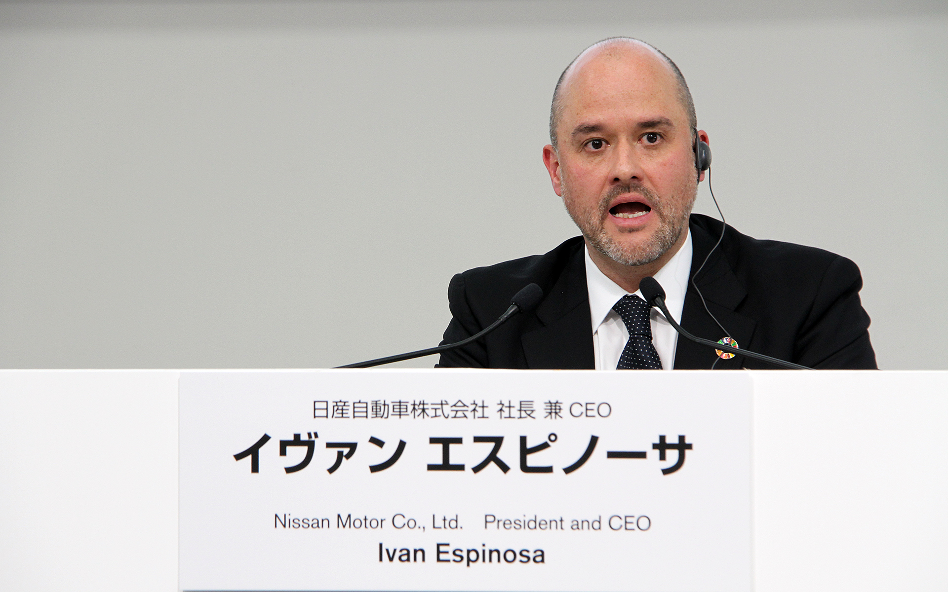 経営再建計画「Re:Nissan」について説明した日産自動車株式会社 社長兼CEOのイヴァン・エスピノーサ氏