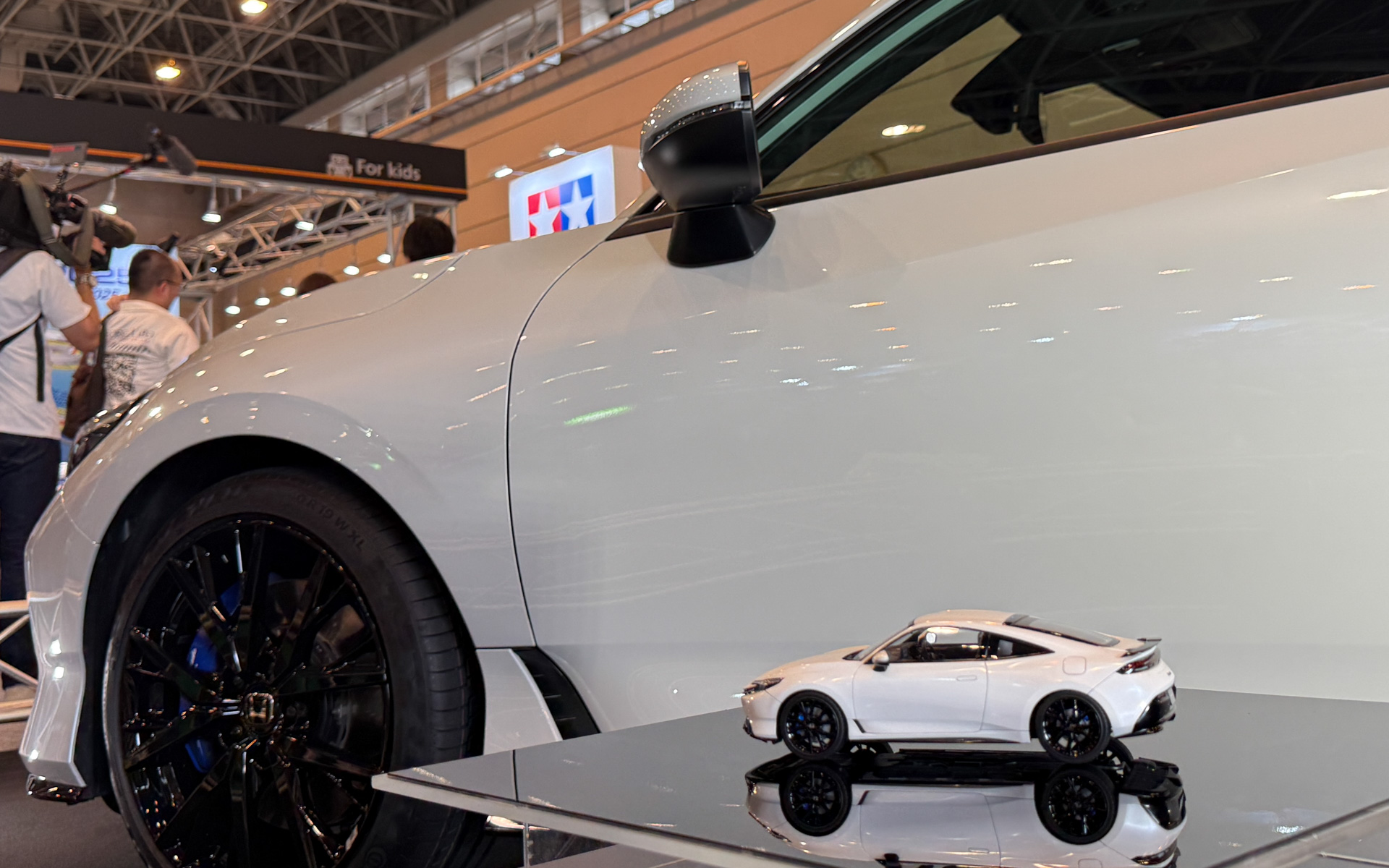 実車のプレリュードプロトタイプとの比較ができる