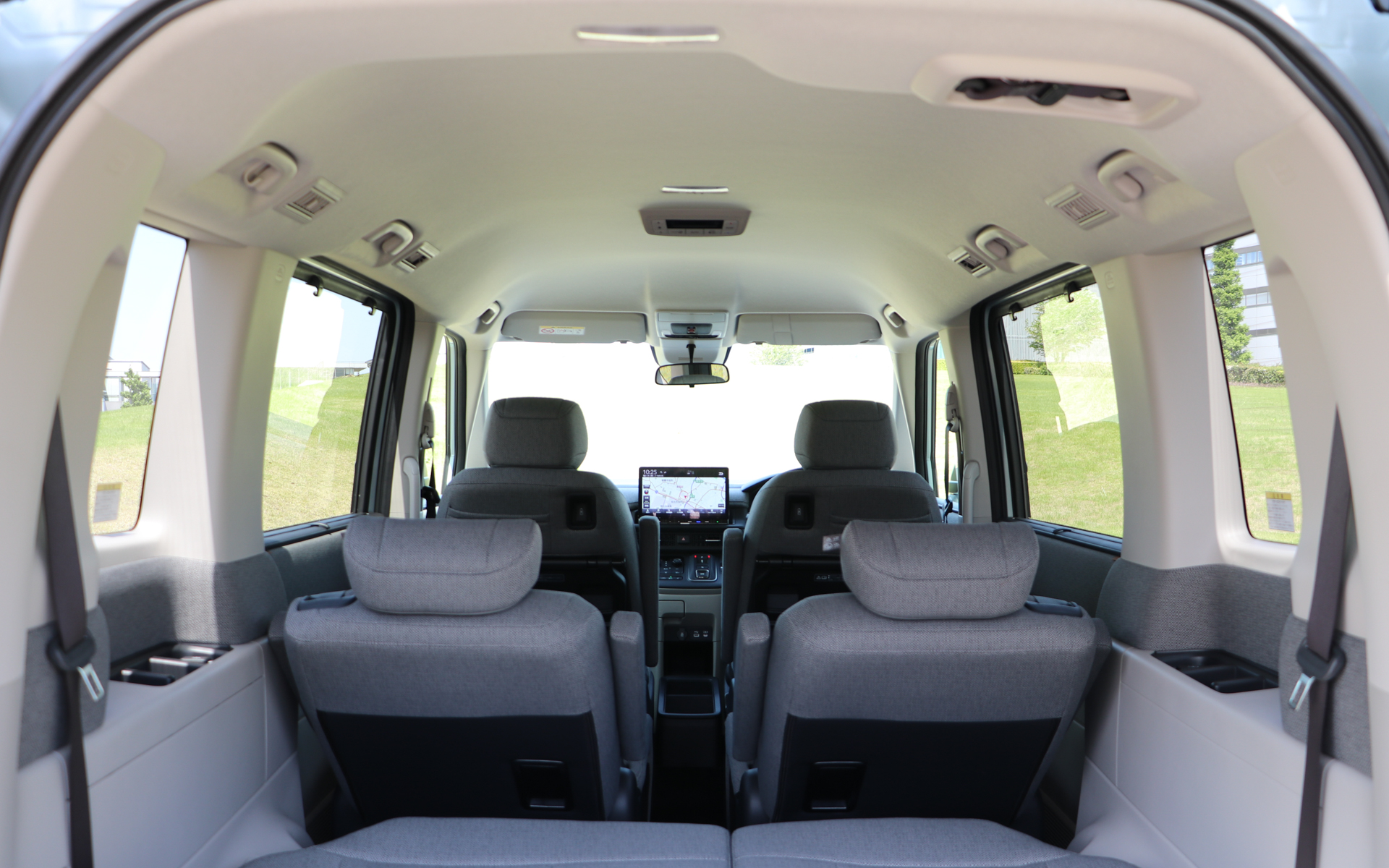 6代目ステップワゴンは、全席視界がよく、居心地よく過ごすためのこだわりが詰め込まれている