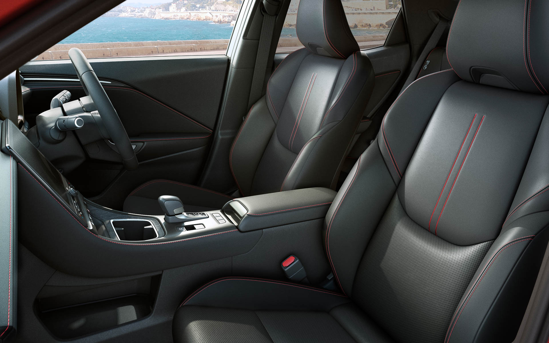 ブラックとレッドステッチのインテリアカラーを設定