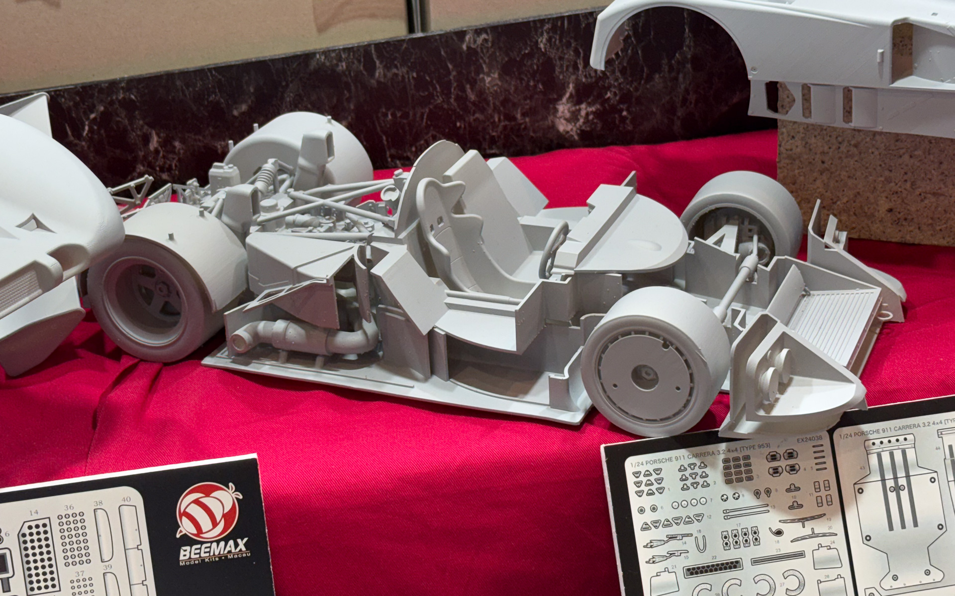 マツダ 787Bのシャシー。ミッドシップロータリーなども再現されているようだ