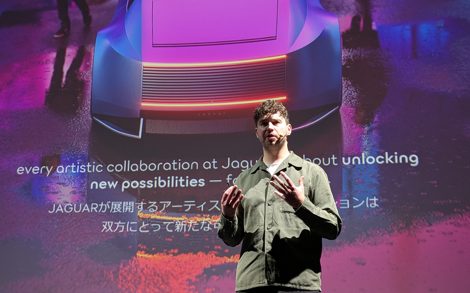 ジャガーブランドワールド担当 チーフデザイナー ミッチェル・クロフォード氏