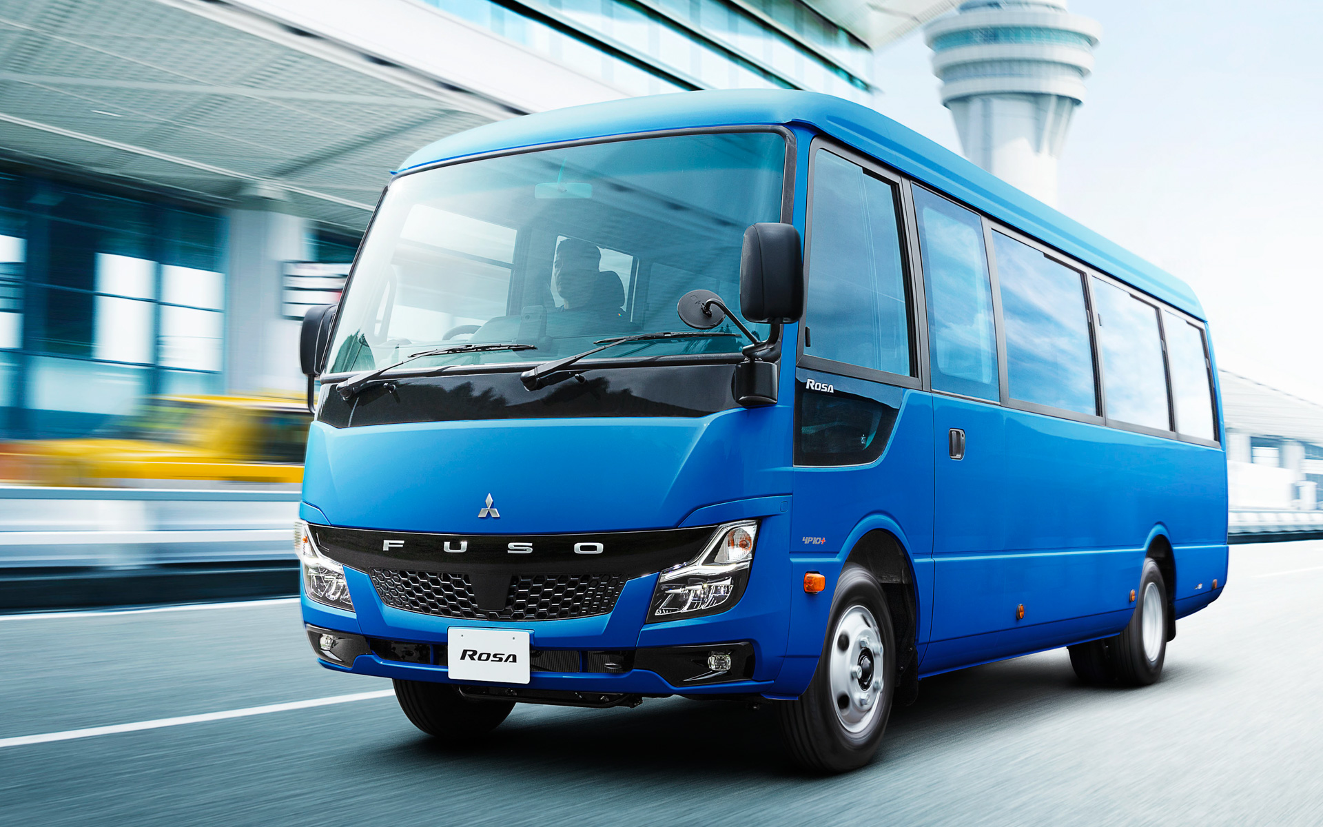 小型マイクロバス「ローザ」の新型モデル