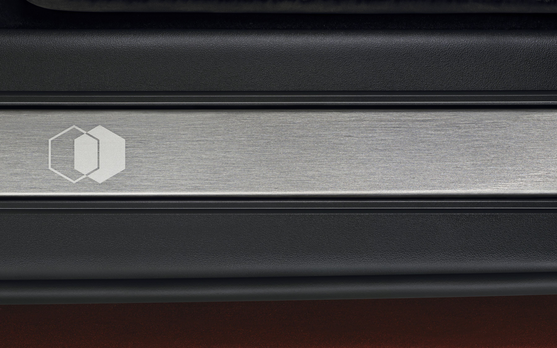 六角形を組み合わせた「GEMINI」専用グラフィックが各所にちりばめられている