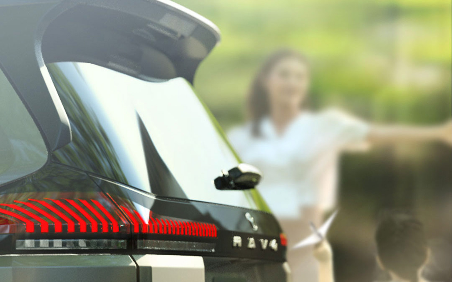 新型「RAV4」のティザー写真