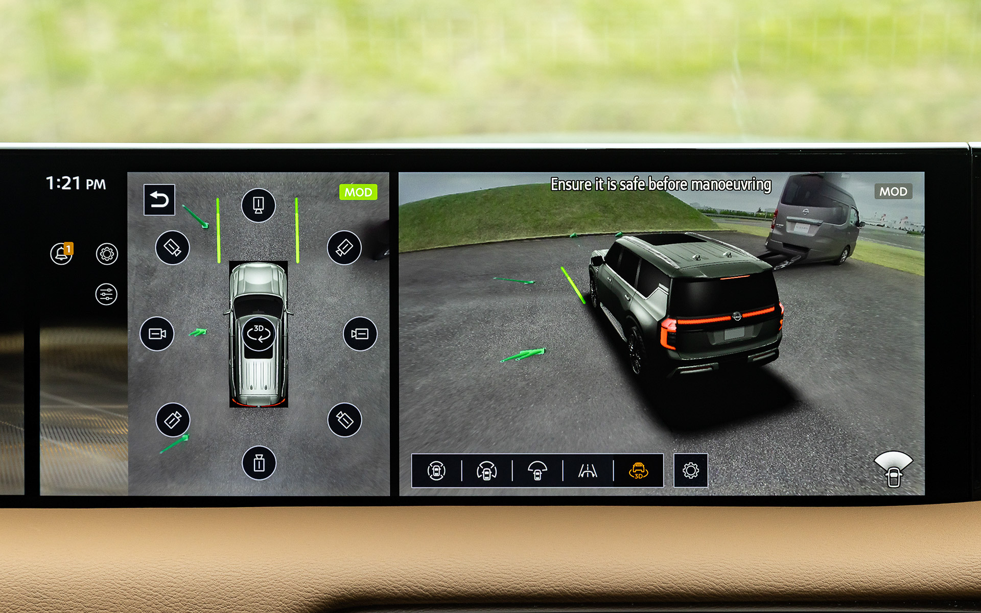 2つの14.3インチのディスプレイを配したインフォテインメントシステムは、Google ビルトインを搭載した日産コネクト2.0を採用。「ウルトラ ワイドビュー」により視野は170度にまで拡大でき、「インビジブル フードビュー」により車両の真下を透過して確認できる
