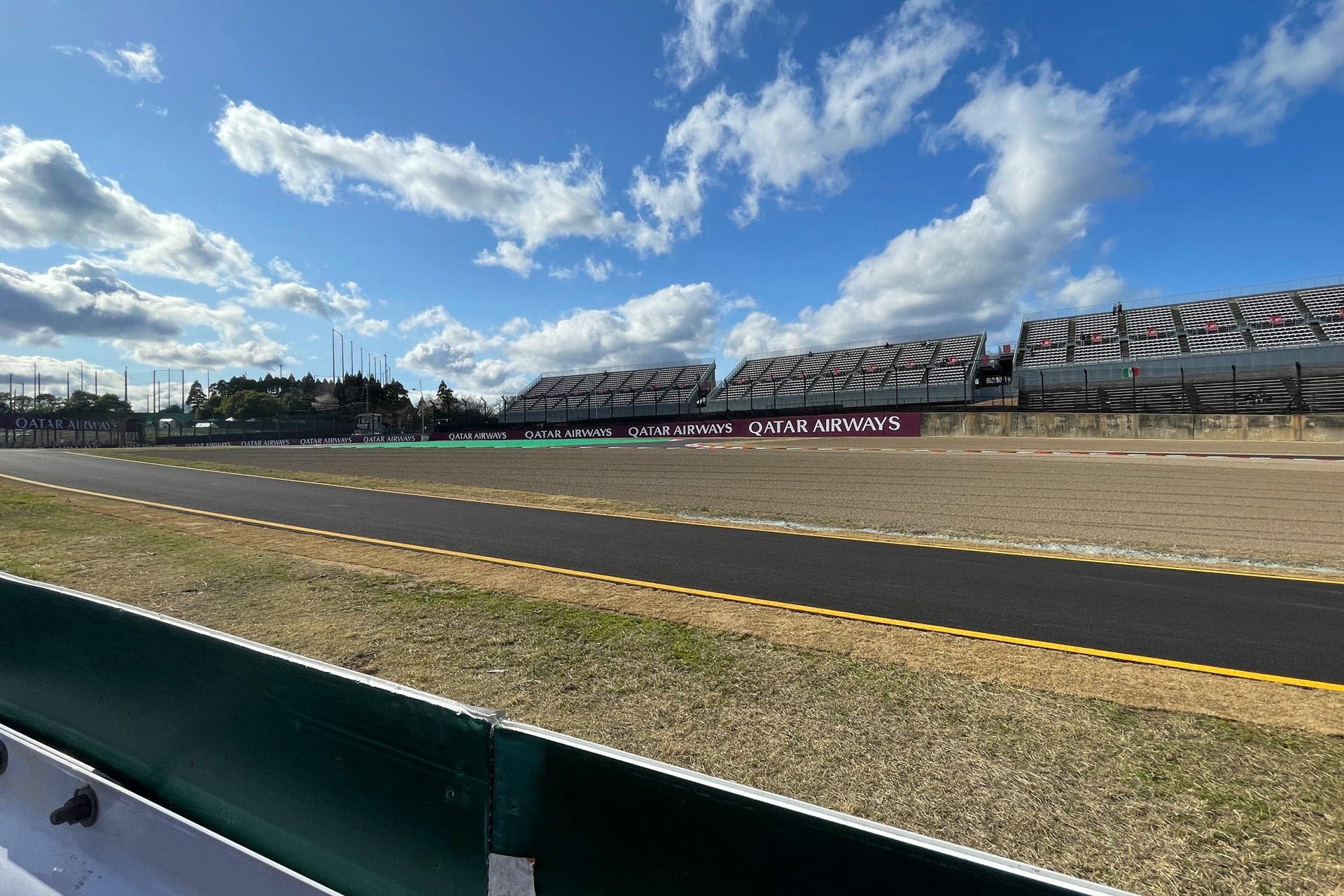 Q2席をバックに撮ることができる