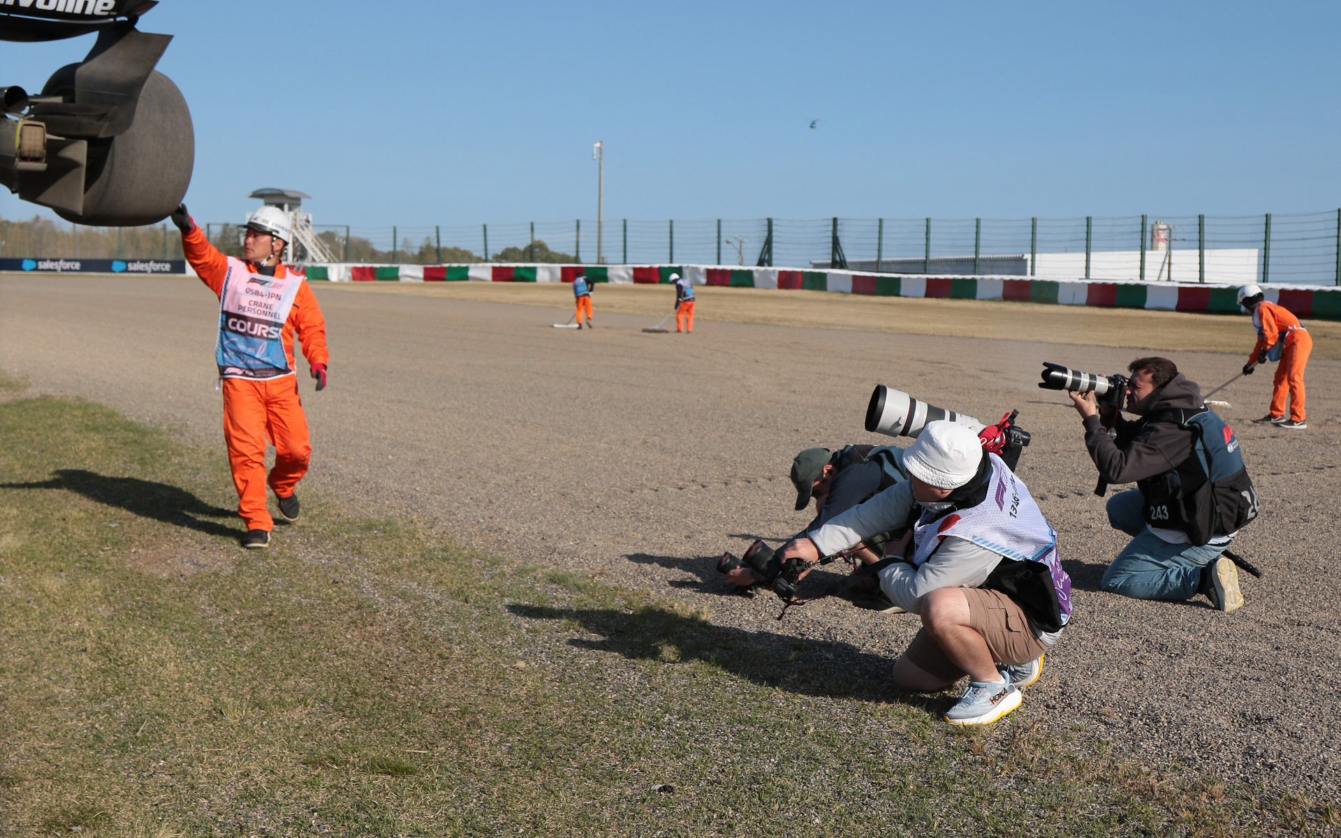 カメラマンは大好き、マシンの底面