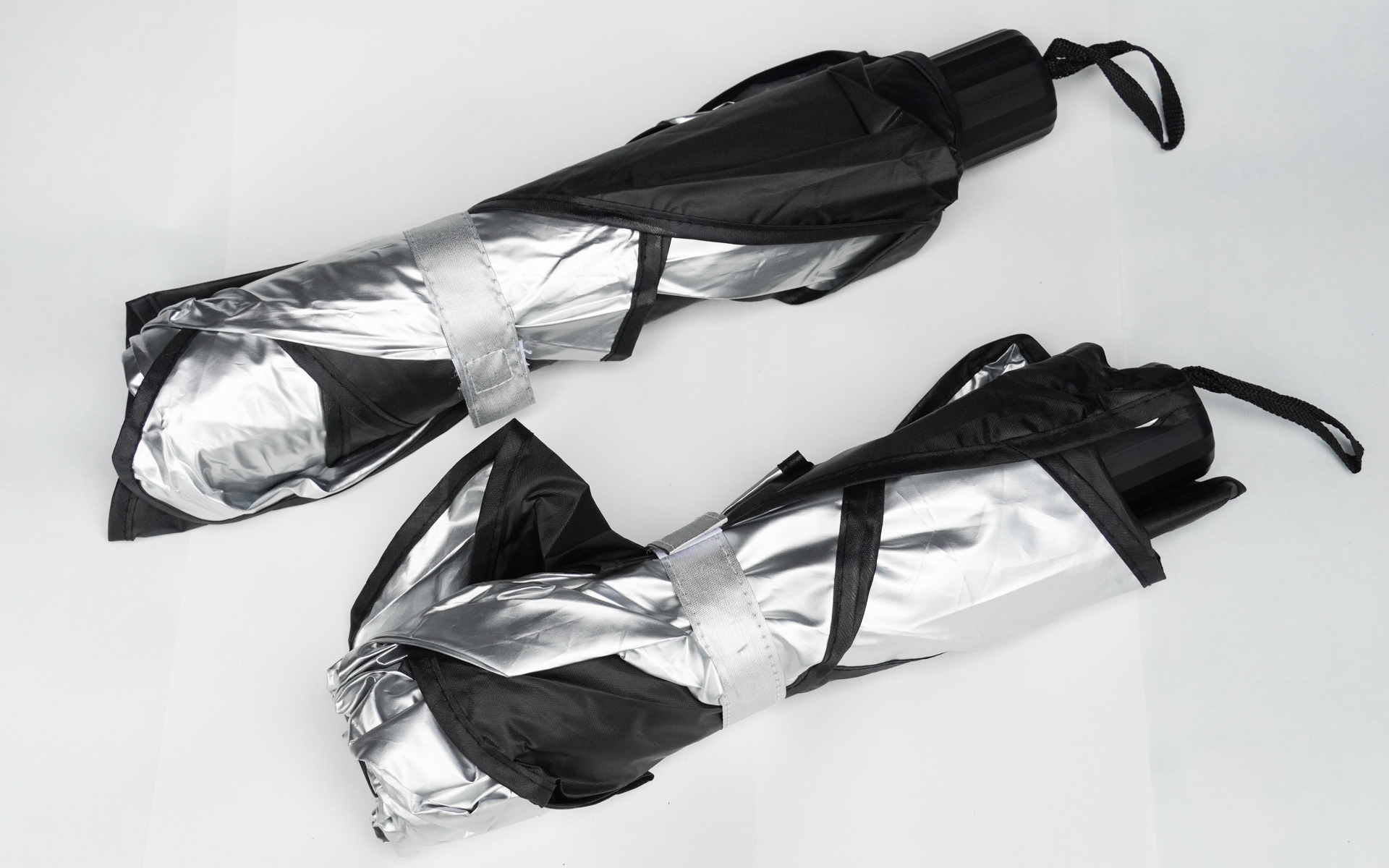 レギュラーとワイドは、折りたたむとあまりサイズが変わらない