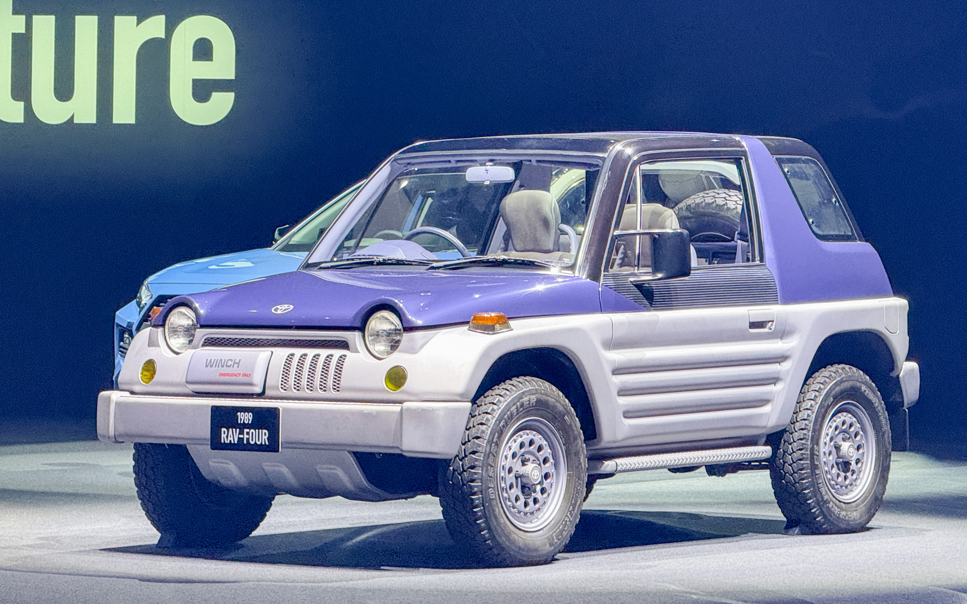 1989年の東京モーターショーに出展したコンセプトカー「RAV-FOUR」
