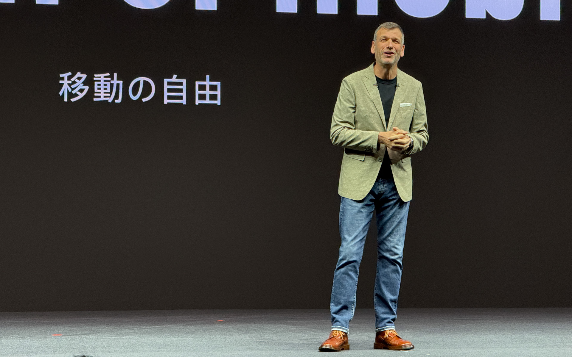 トヨタ自動車株式会社 取締役・執行役員 Chief Branding Officer デザイン領域統括部長のSimon Humphries（サイモン・ハンフリーズ）氏
