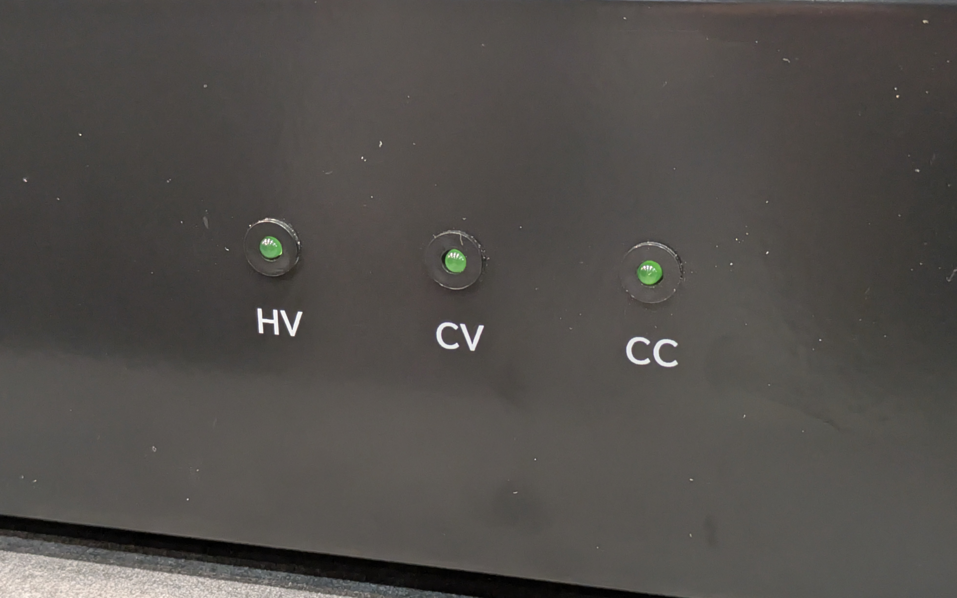 計測は「HV（ハイボルト）」「CV（Constant Voltage：定電圧動作）」「CC（Constant Current：定電流動作）」の3種類があり、用途で使い分ける