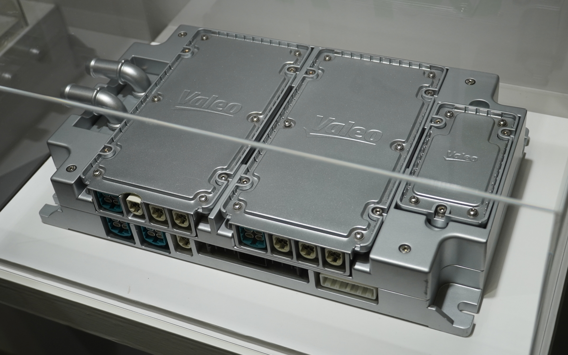 モジュラー型セントラルコンピュートユニット（MCCU）