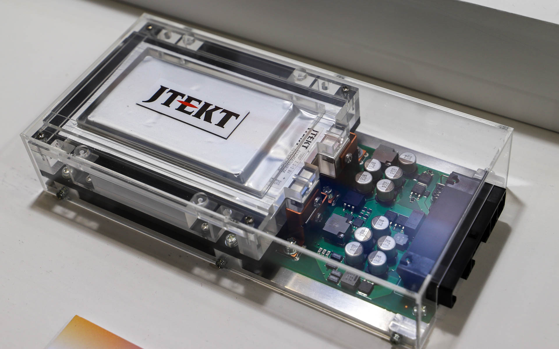 Libuddy搭載電動パワーステアリング用12V系バックアップ電源