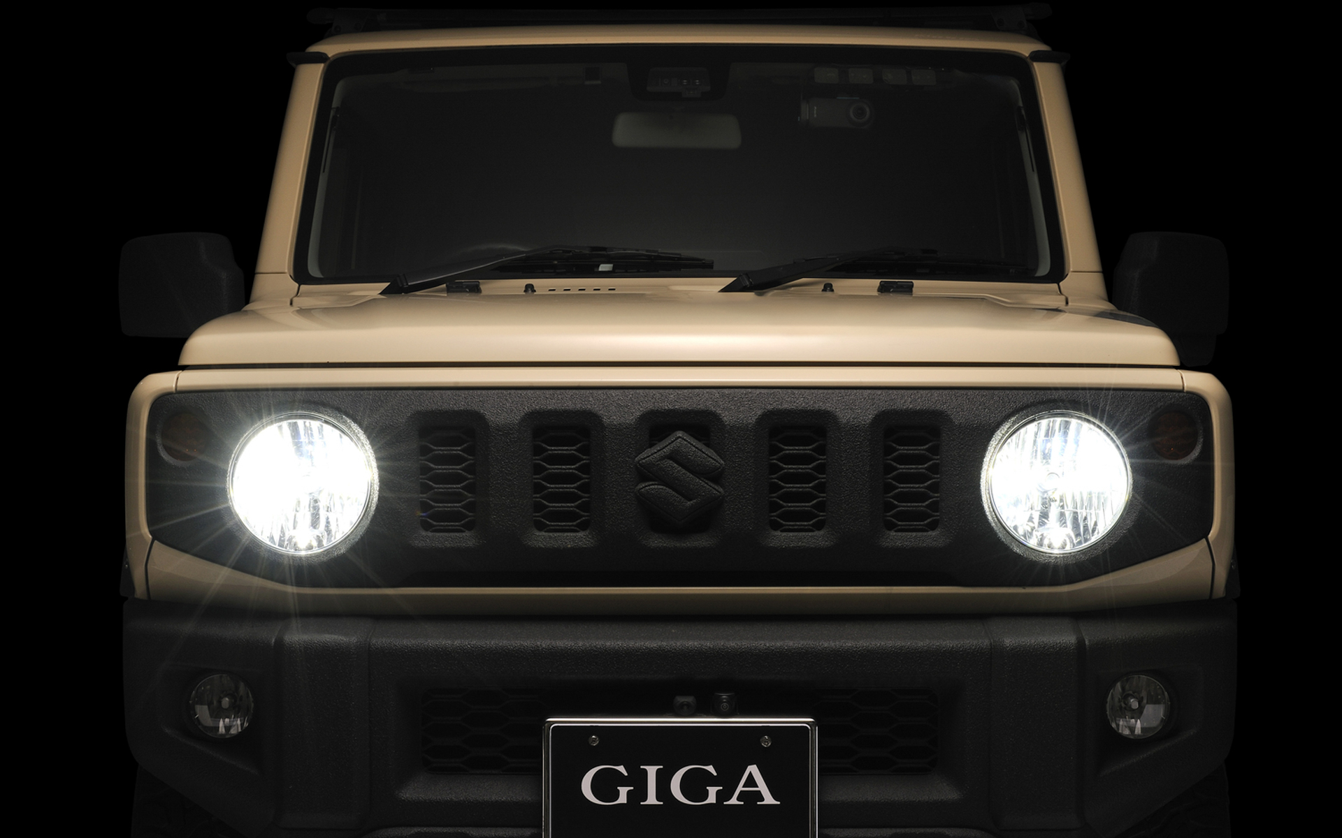 カーメイトがEC販売専用のコンパクトサイズでハイパワーな「LEDヘッドバルブ」を開発した