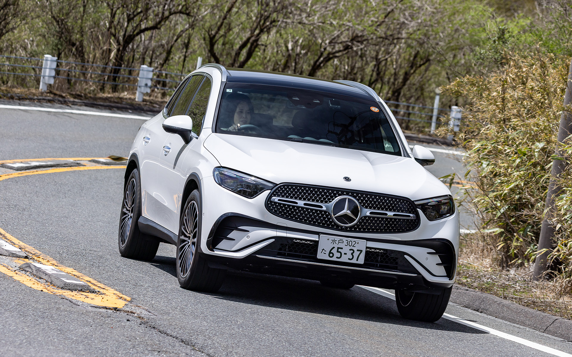 低速から力強い加速を見せてくれる