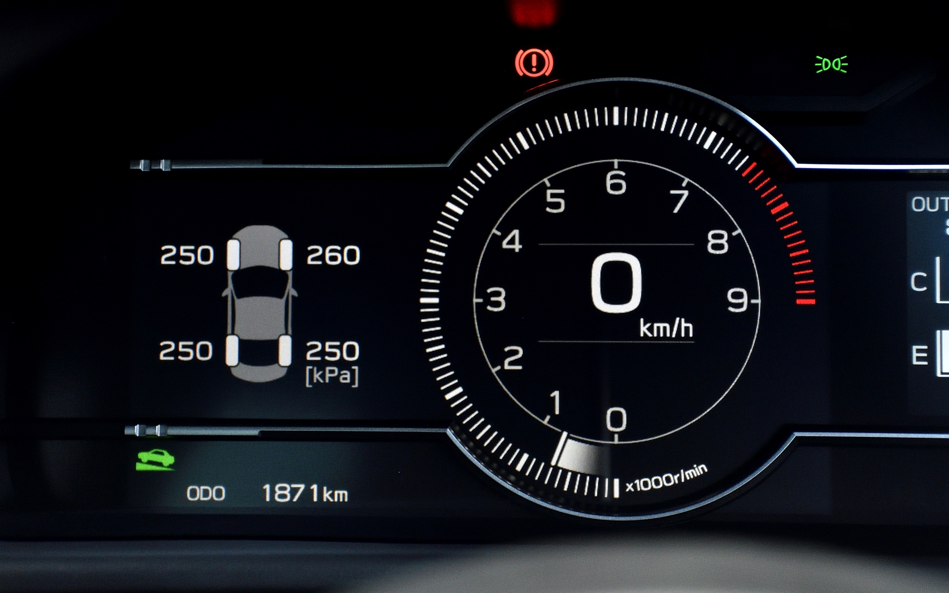 タイヤ空気圧警報システムがRZとSZに標準装備された