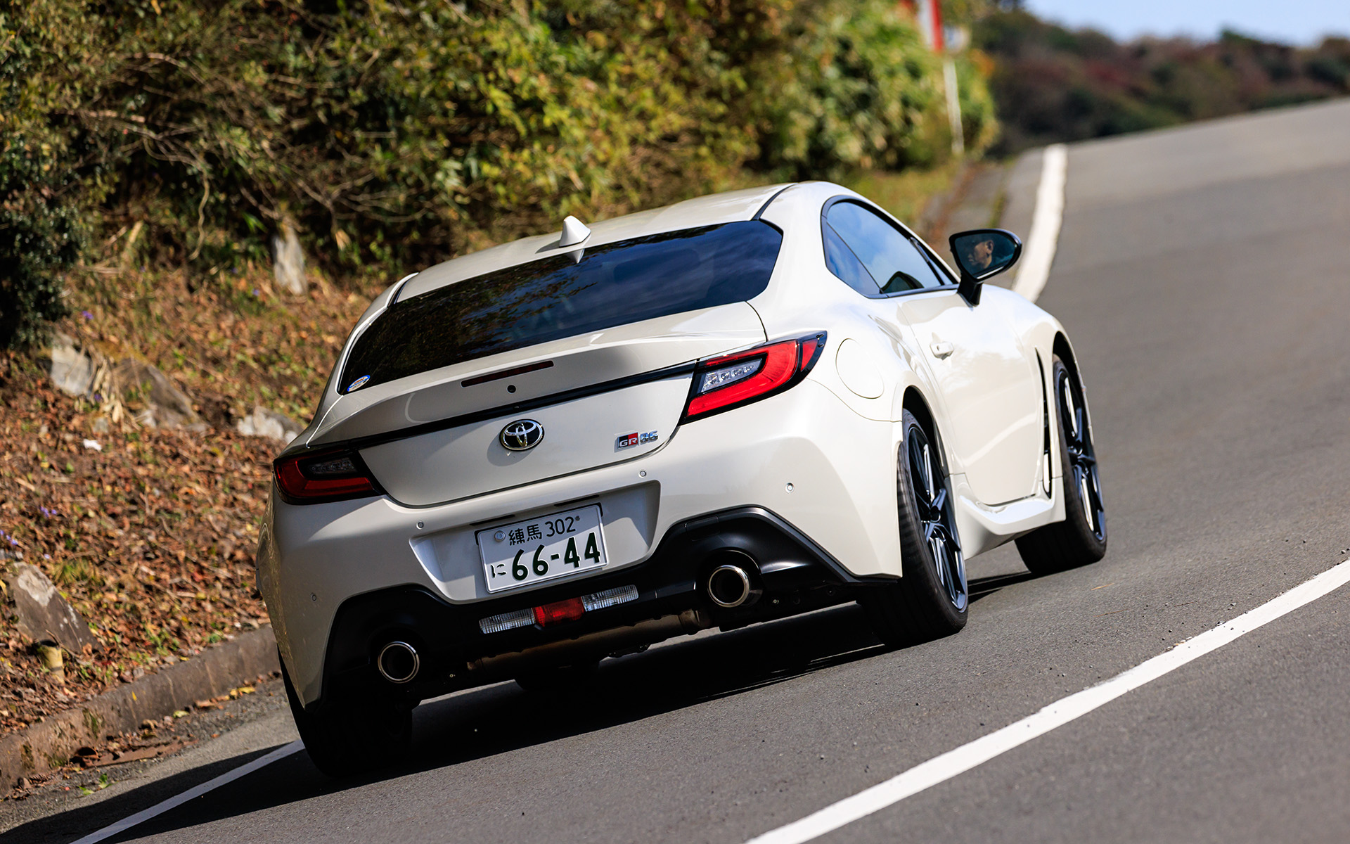 いろいろなモータースポーツで使われることを想定してEPS（Electric Power Steering：電子制御パワーステアリング）の特性を改良。俊敏なレスポンスと操舵安定性を両立させ、限界域におけるステアリングフィールを向上させている