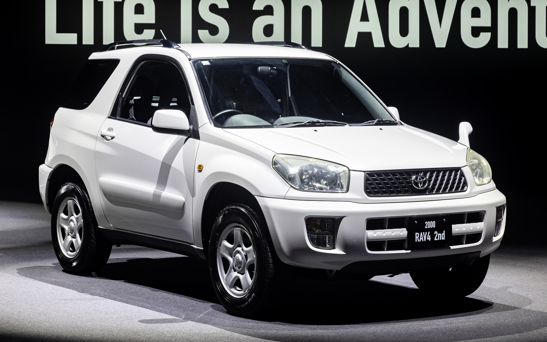 2001年登場の2代目